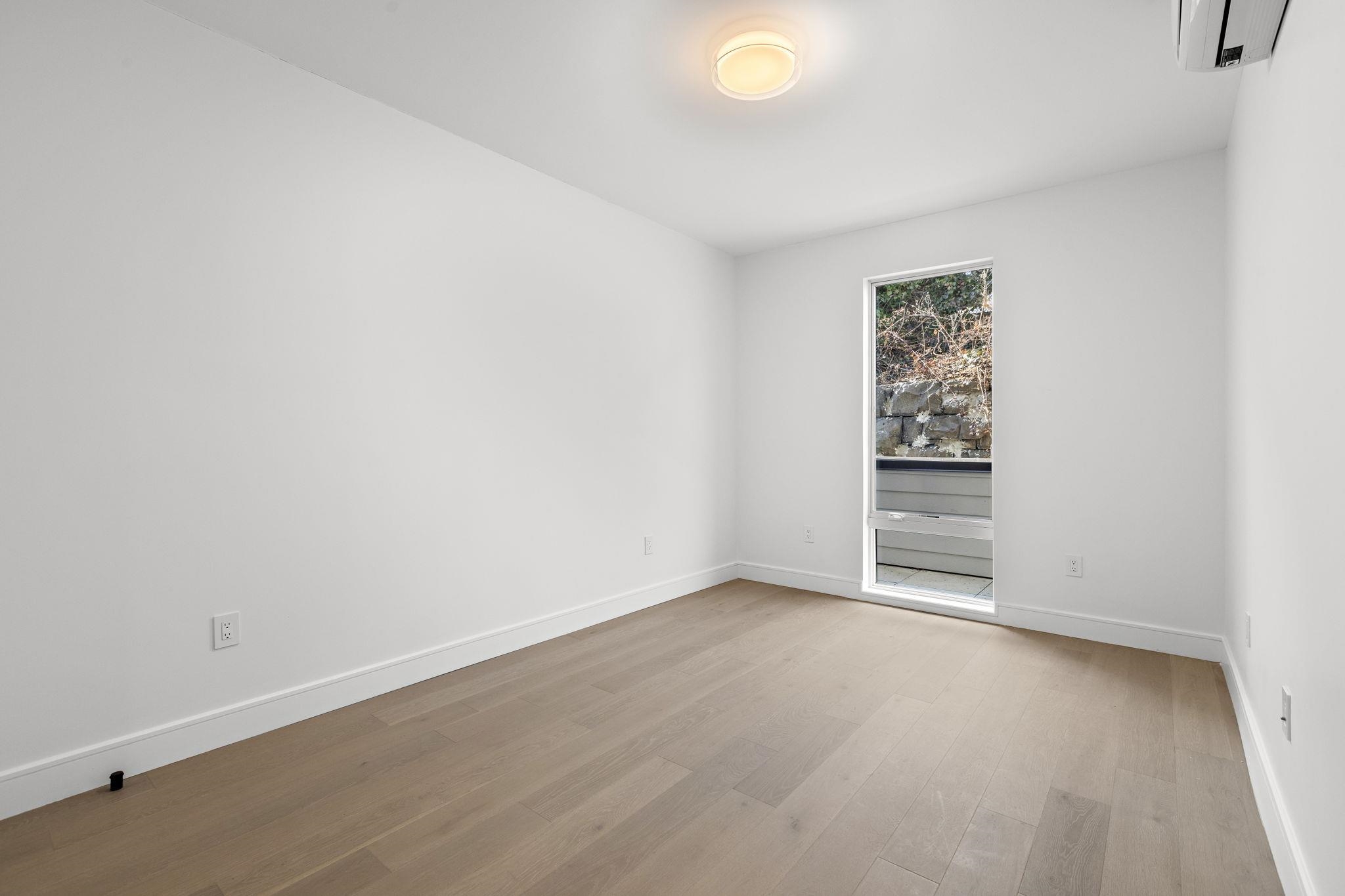 391 1ST ST Unit: 2-D