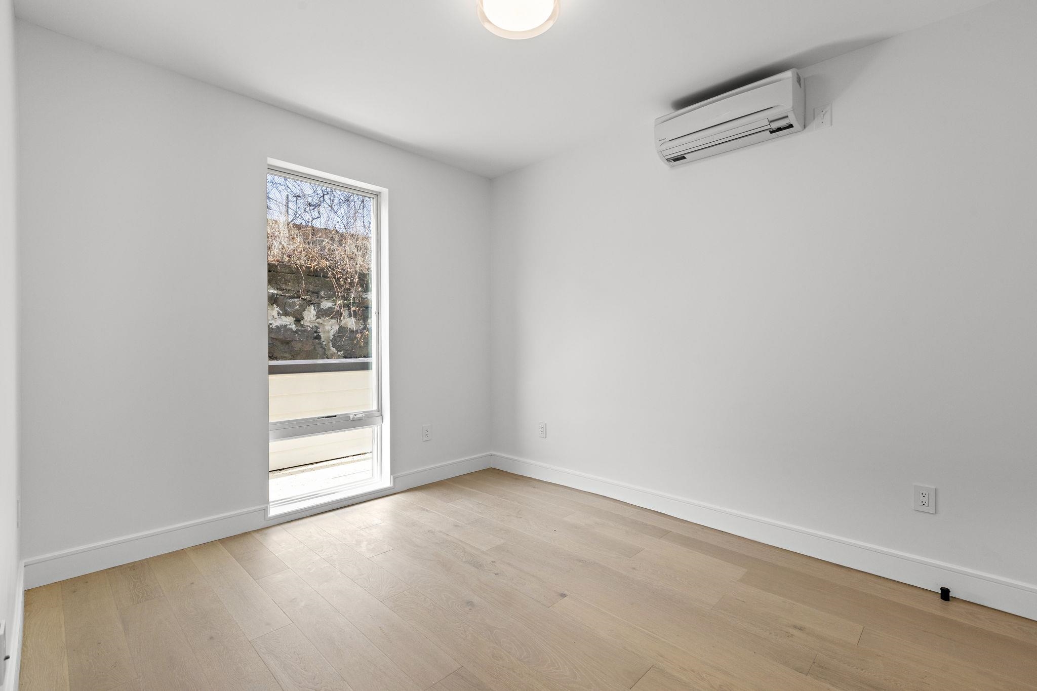 391 1ST ST Unit: 2-D