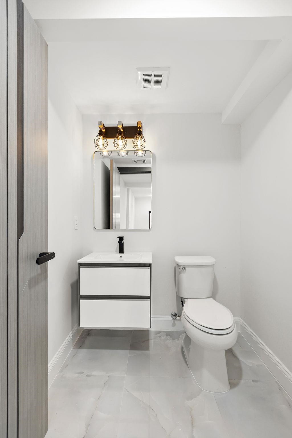 133 CLIFTON PL Unit: TH3