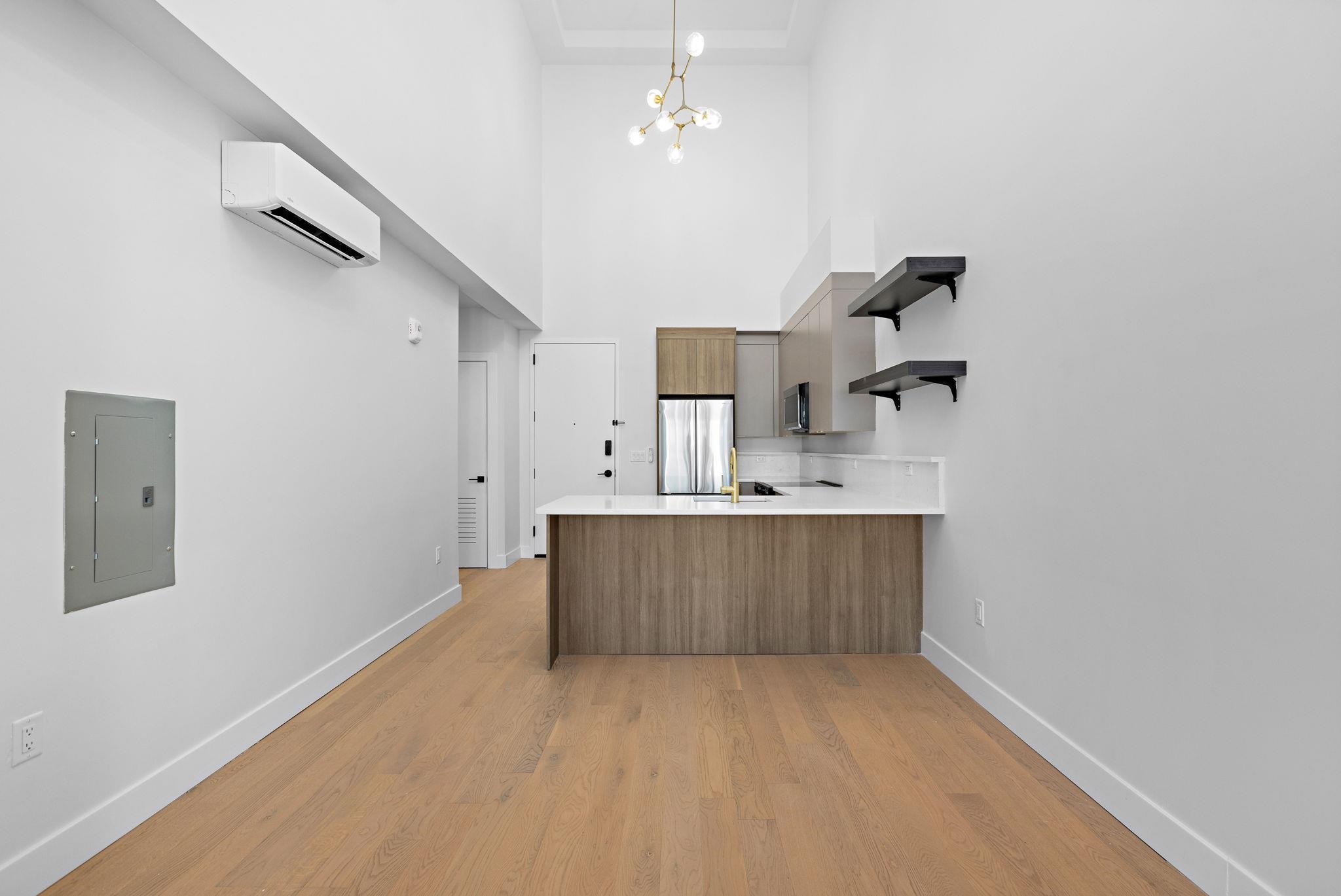 35 ORCHARD ST Unit: 802