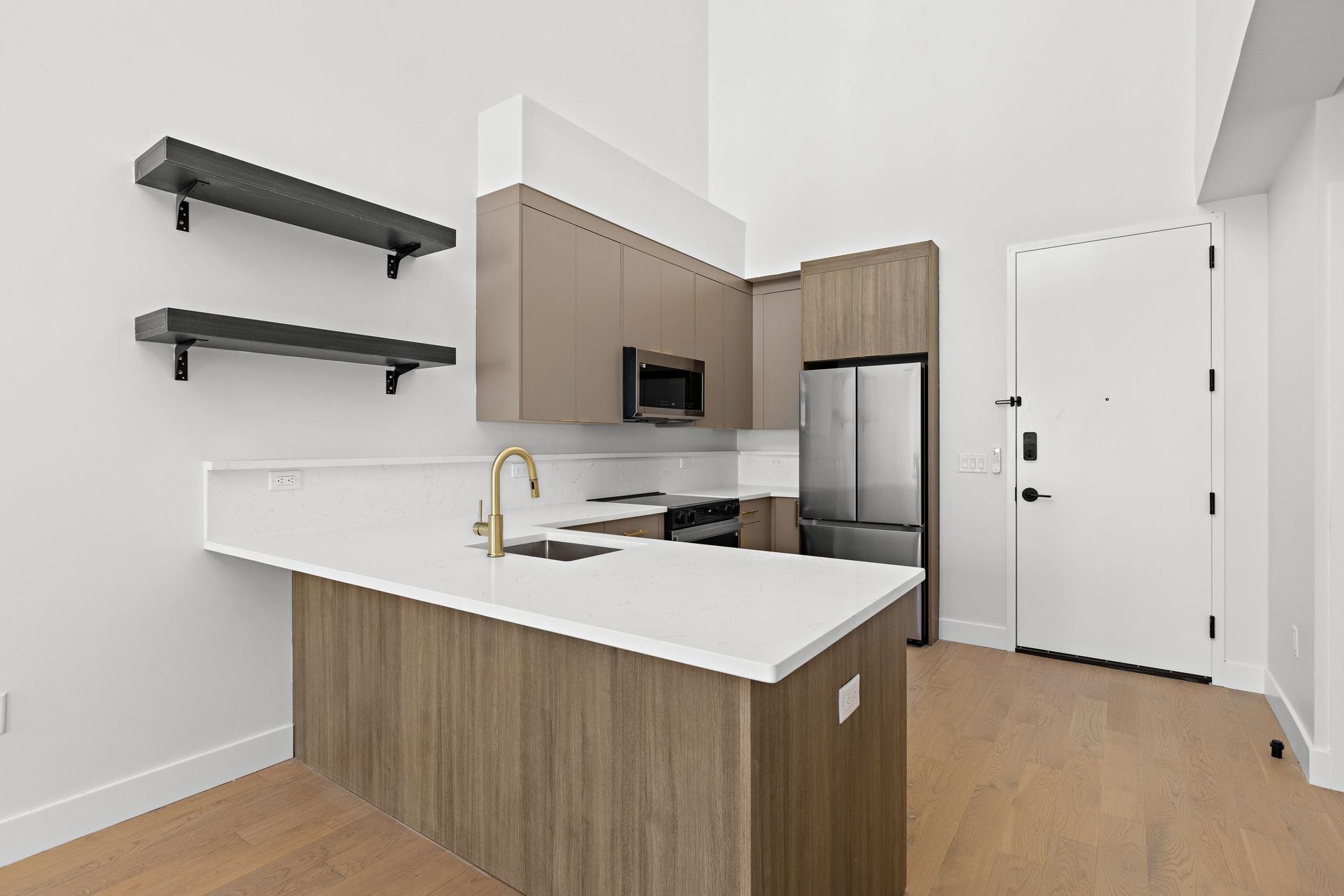 35 ORCHARD ST Unit: 803