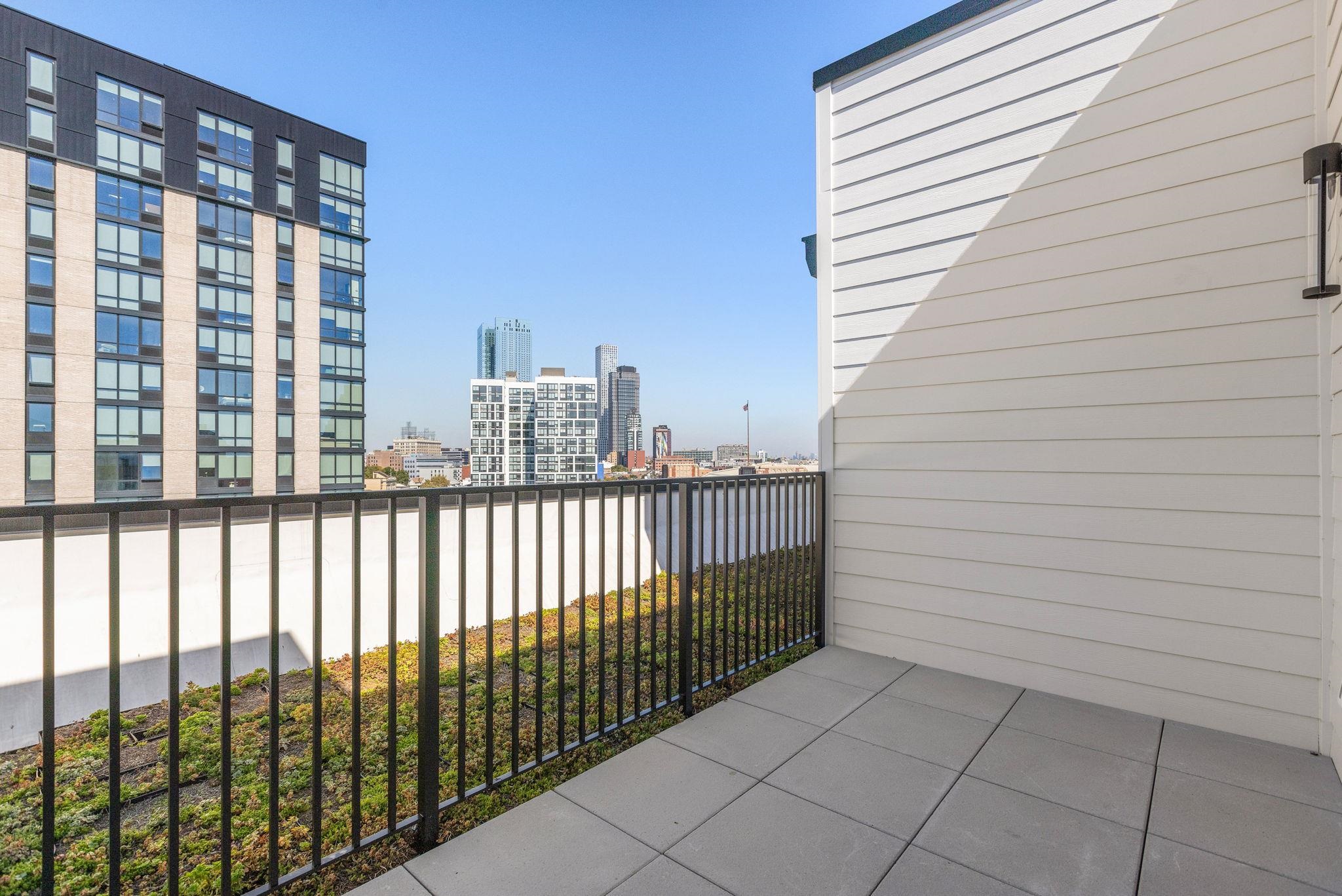 35 ORCHARD ST Unit: 803