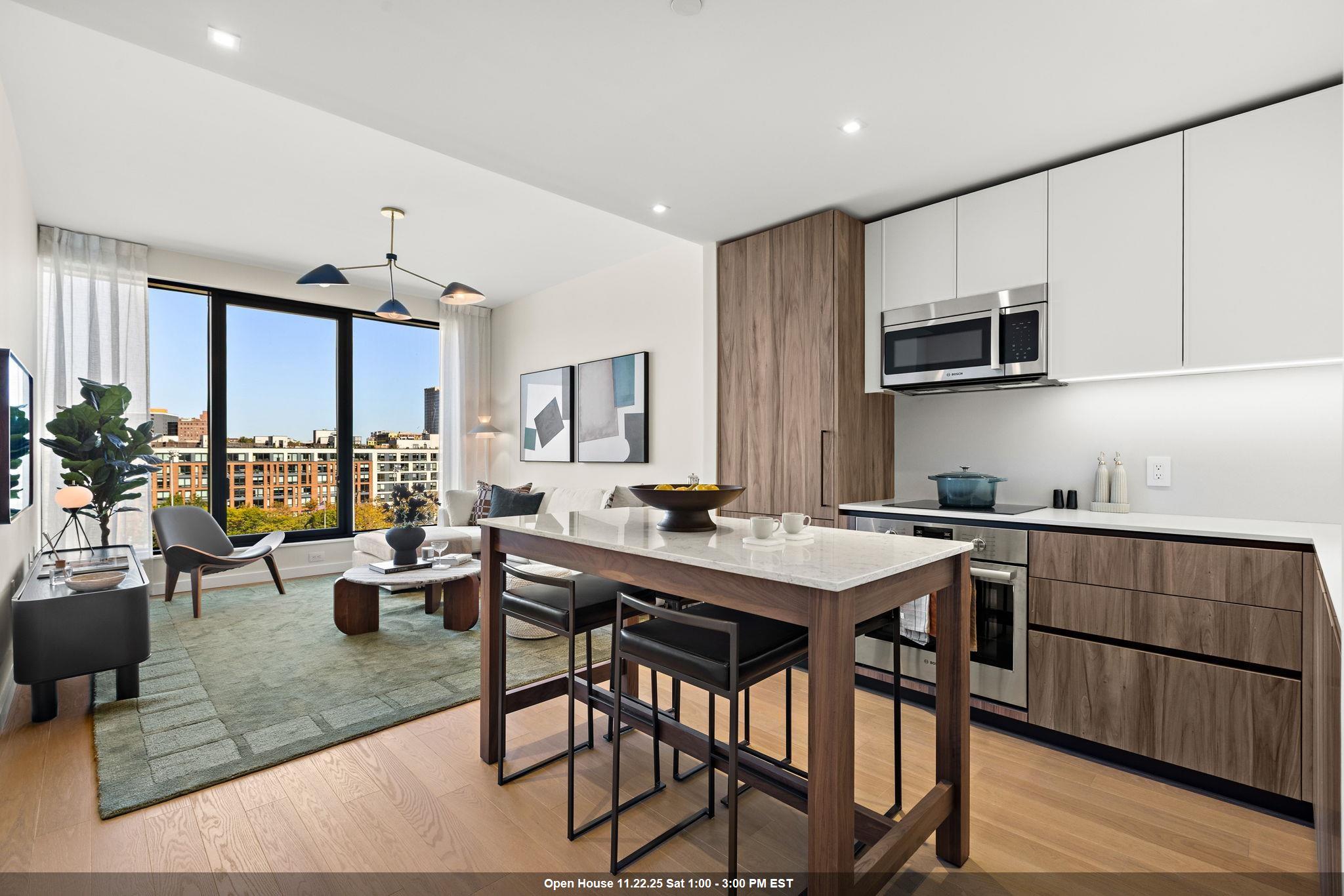 387 8TH ST Unit: 4E