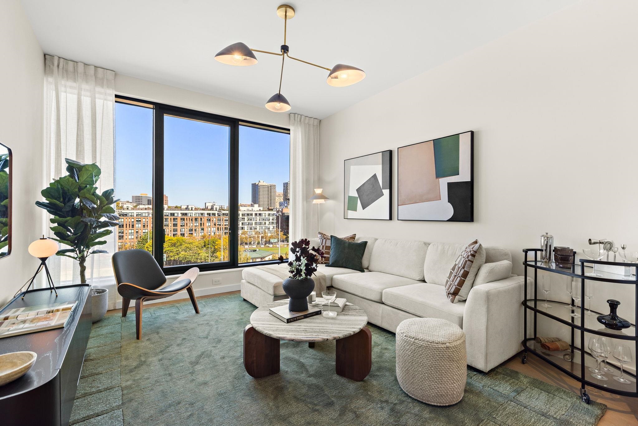 387 8TH ST Unit: 4E