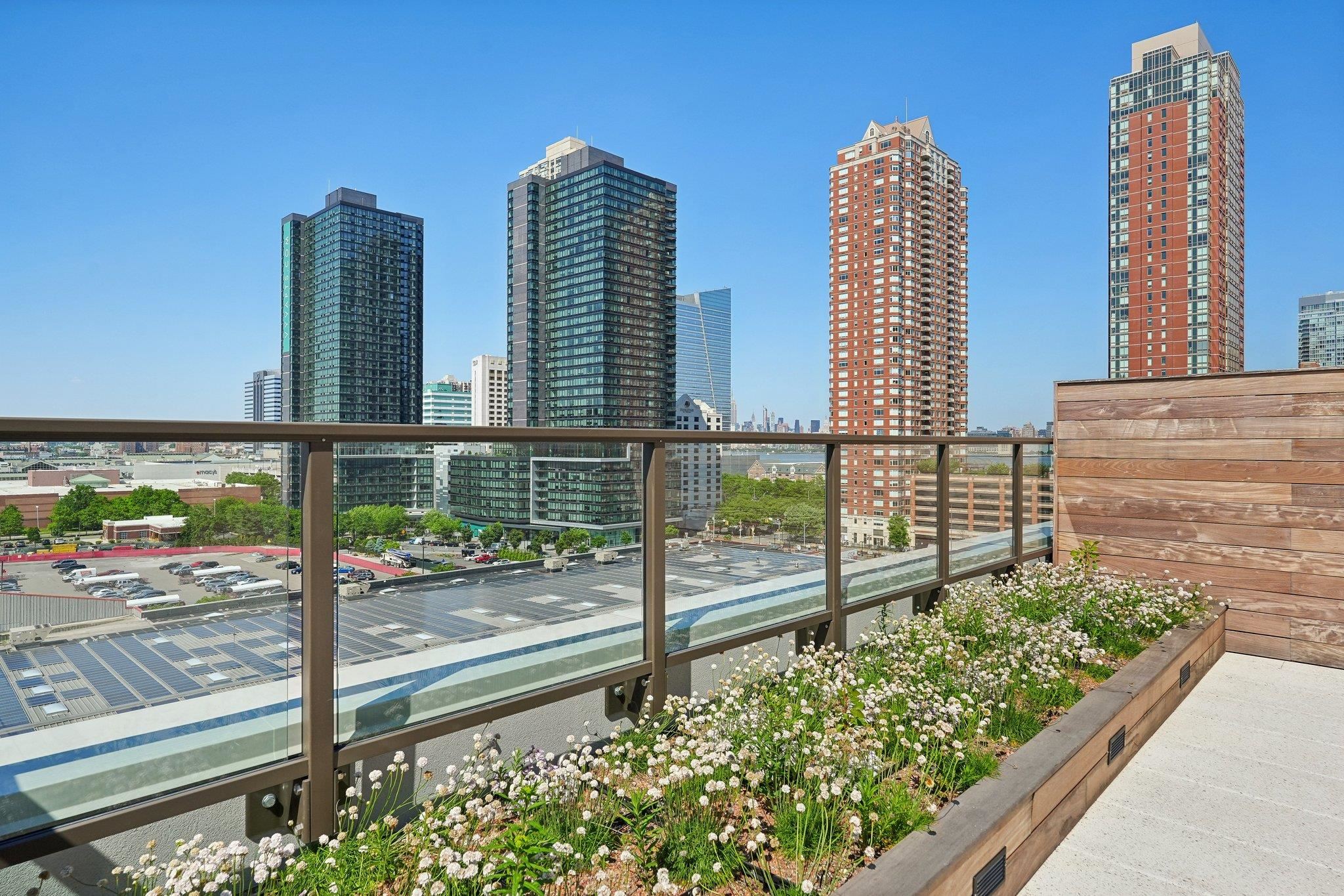 43 PROVOST ST Unit: 9N