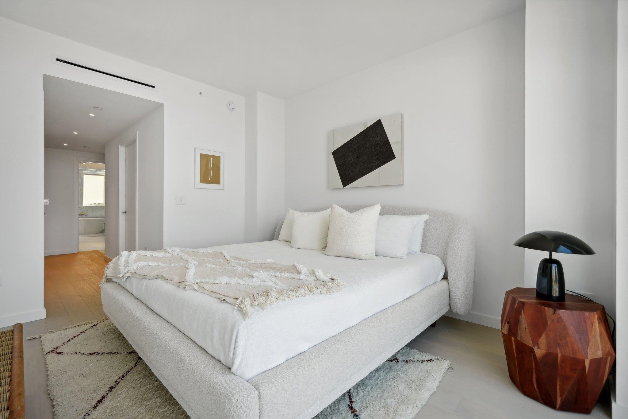 43 PROVOST ST Unit: 9N