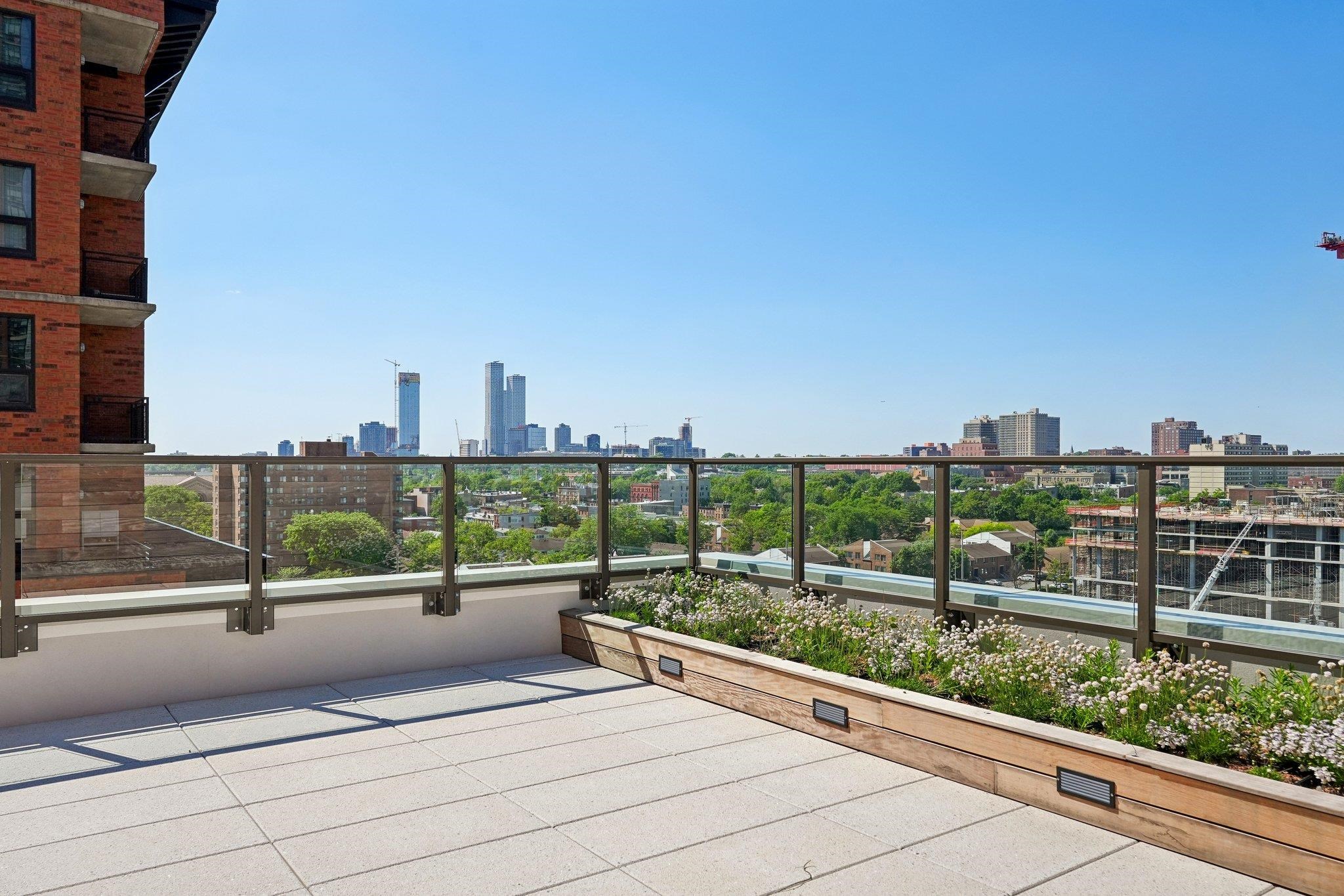 43 PROVOST ST Unit: 9N