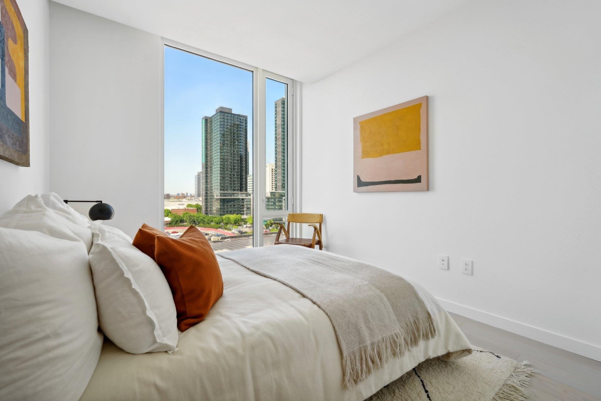 43 PROVOST ST Unit: 9N