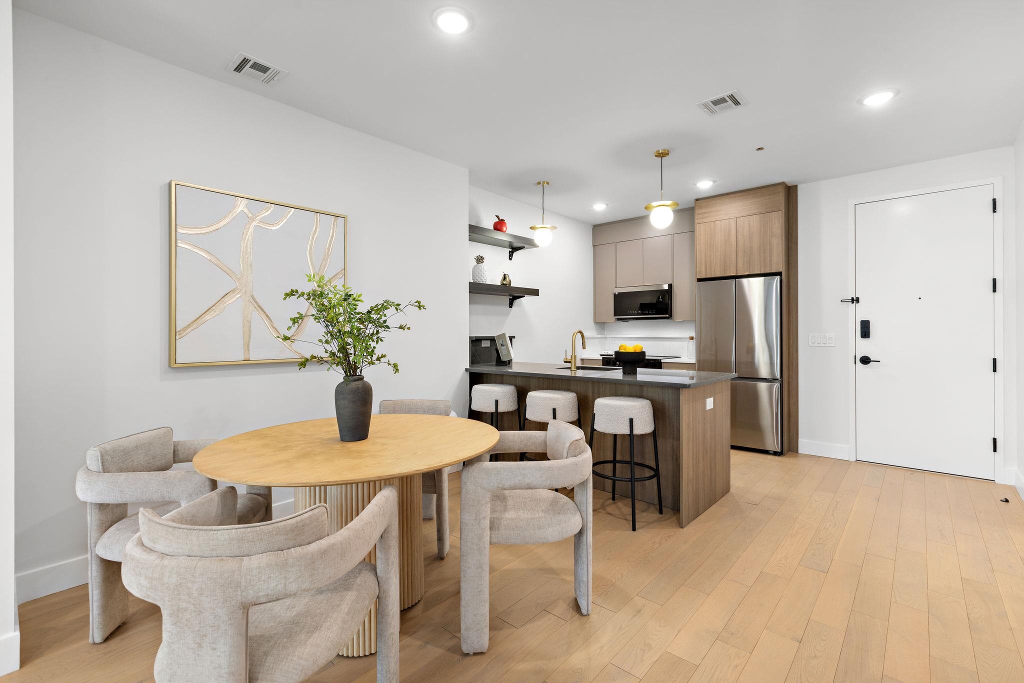 35 ORCHARD ST Unit: 204