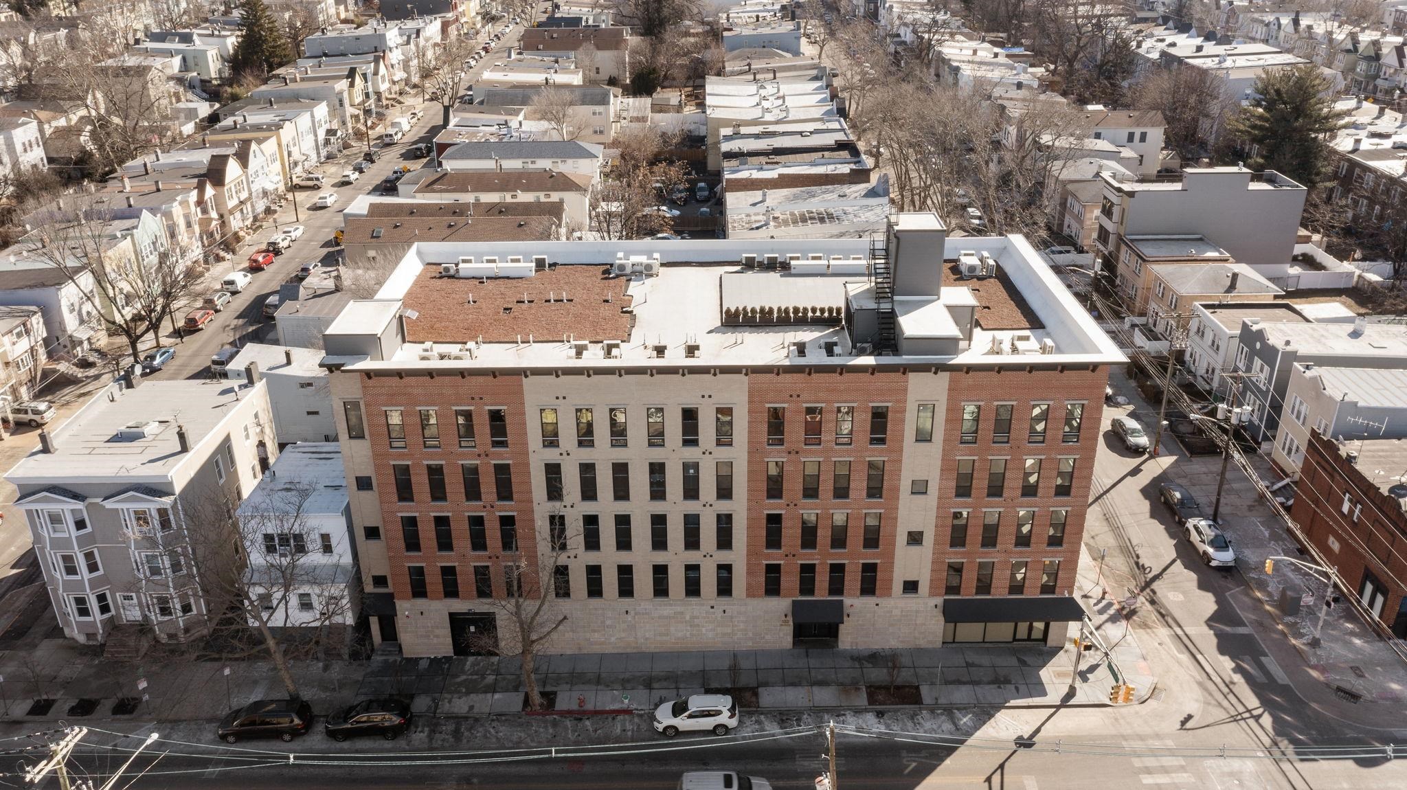 132 MALLORY AVE Unit: 306