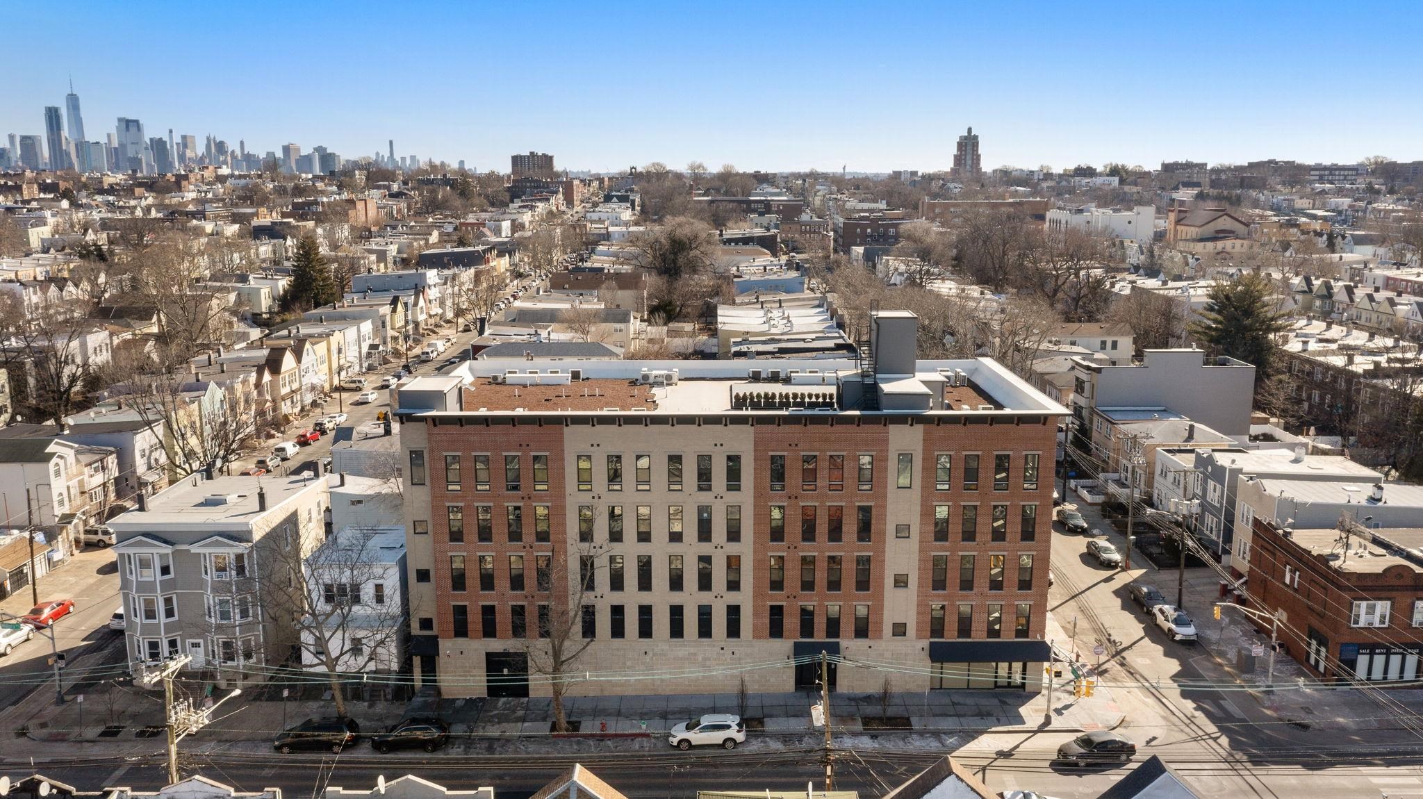 132 MALLORY AVE Unit: 502