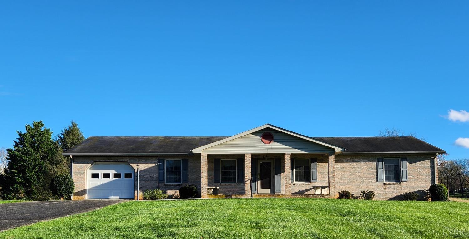 1700 Kingston Circle