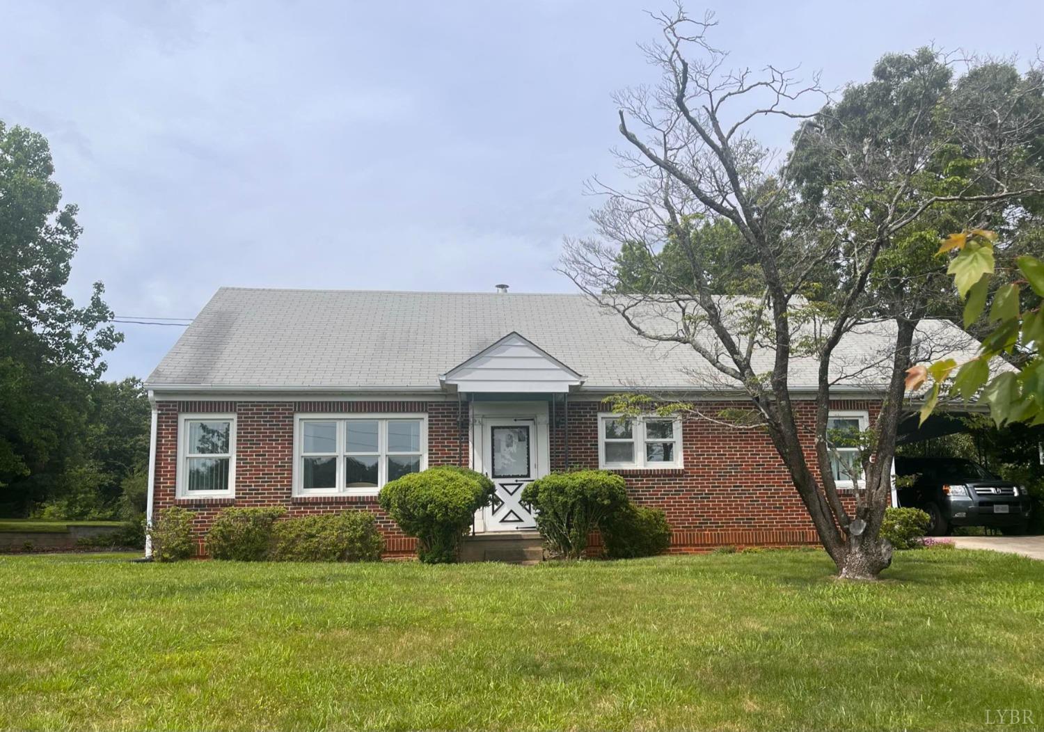 3046 East Lynchburg Salem Turnpike