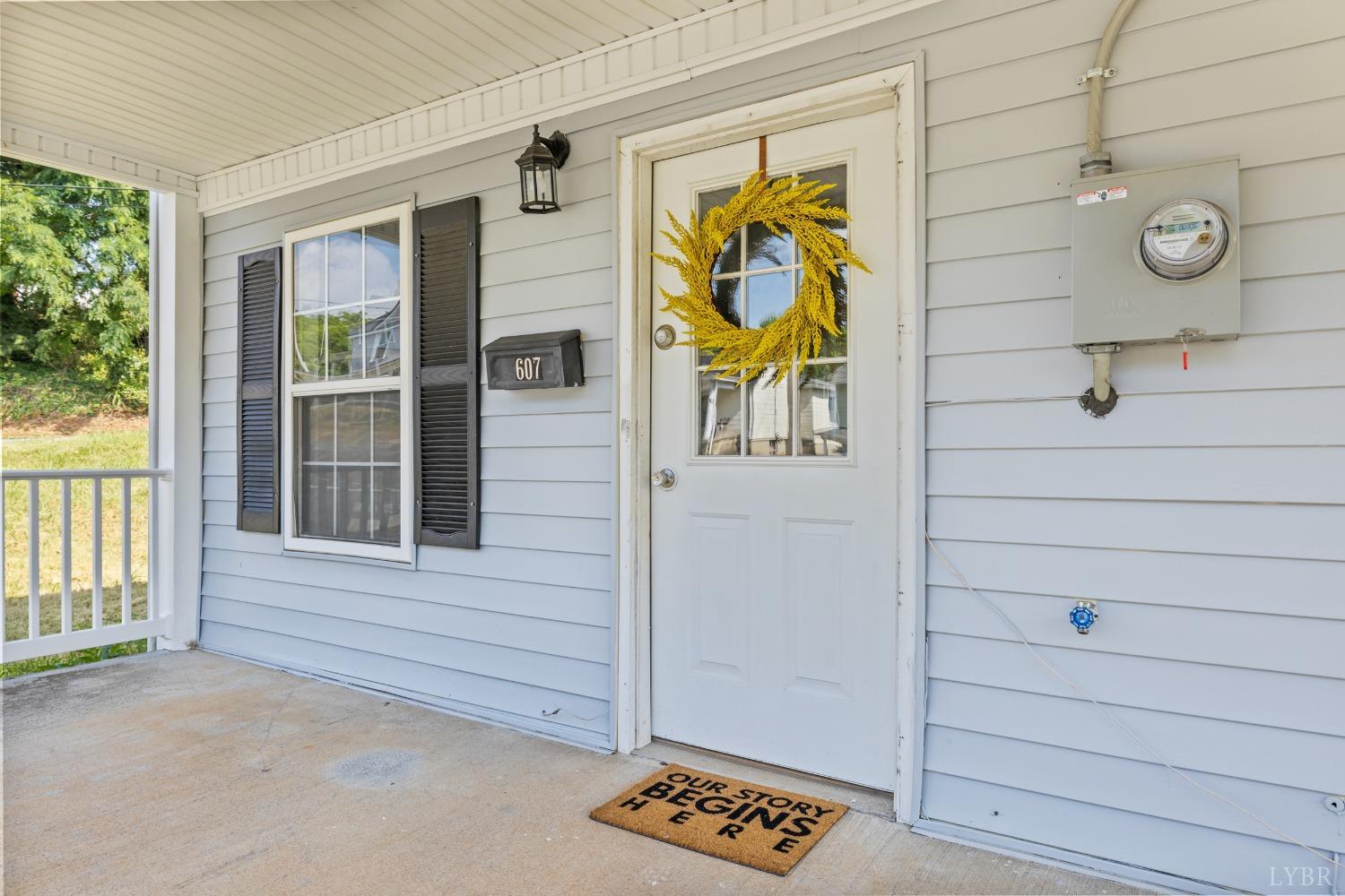 607 E Main Street