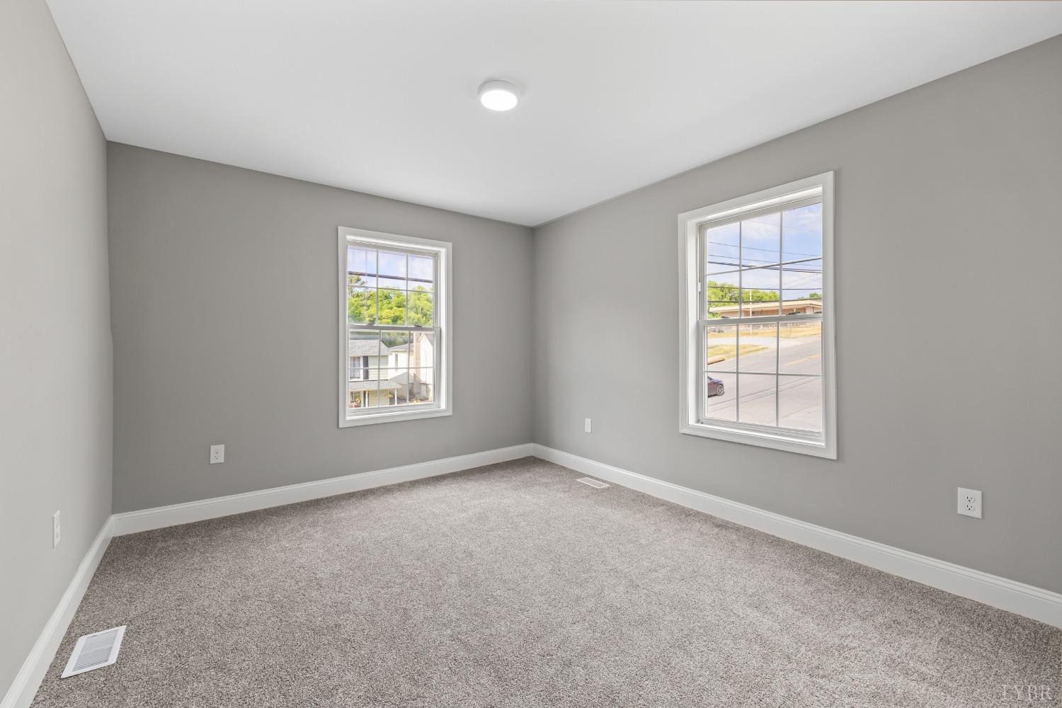 607 E Main Street