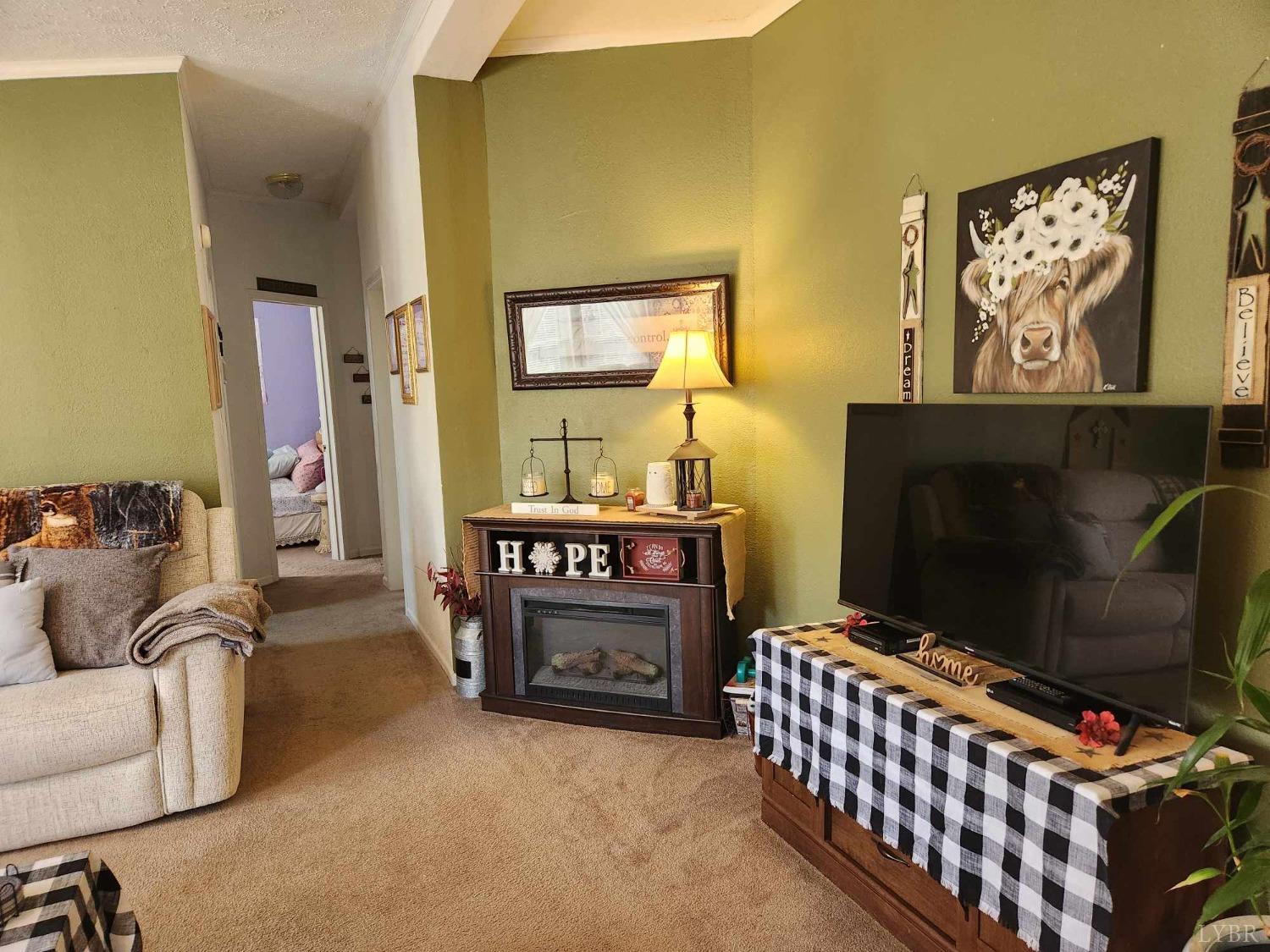 1185 Farrington Lane