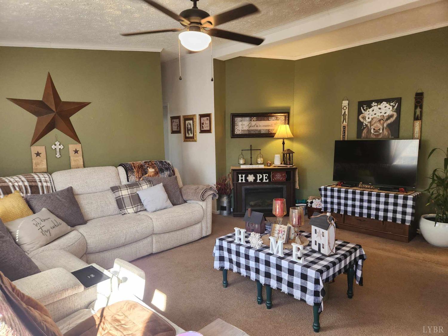 1185 Farrington Lane