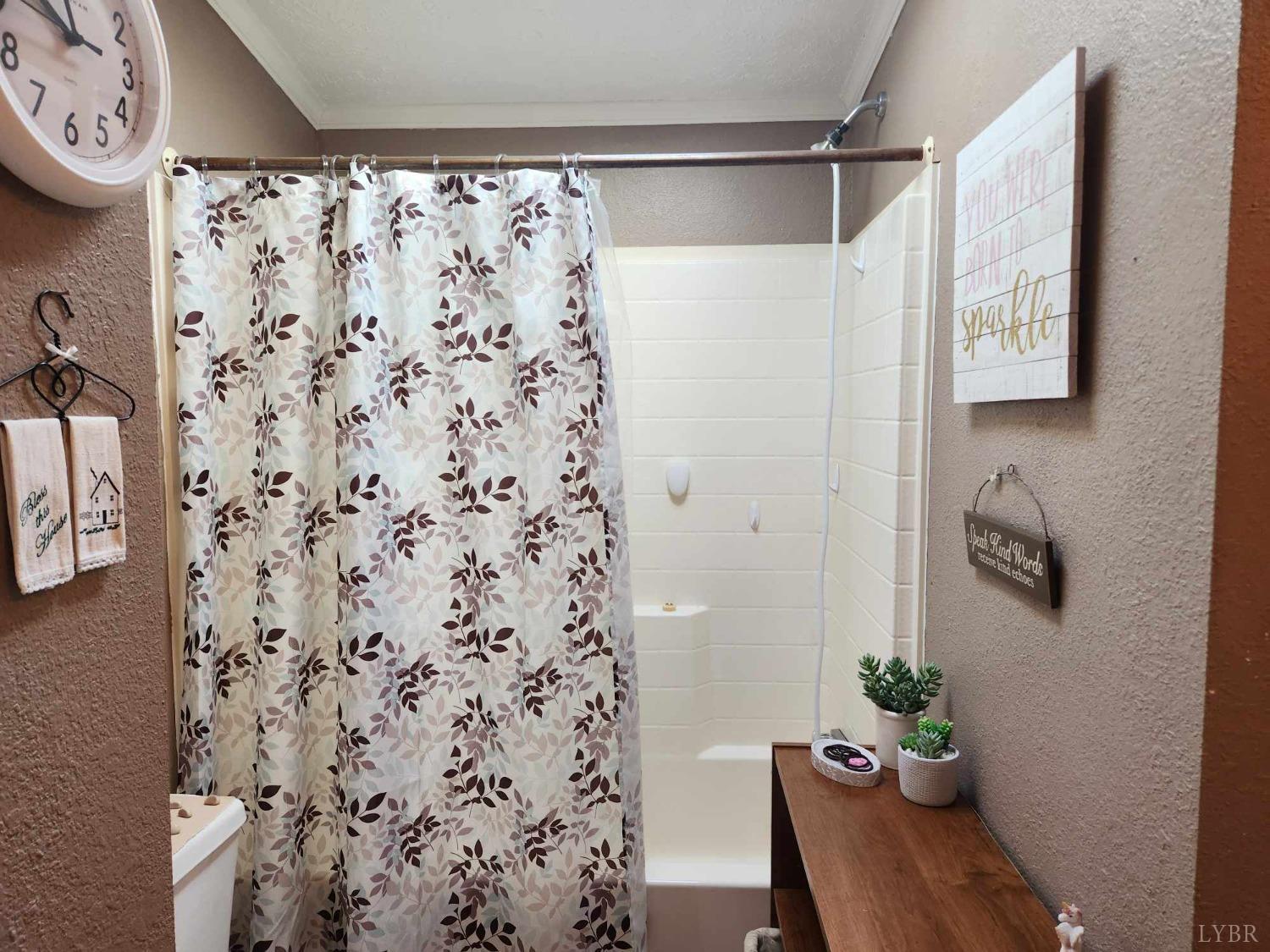 1185 Farrington Lane