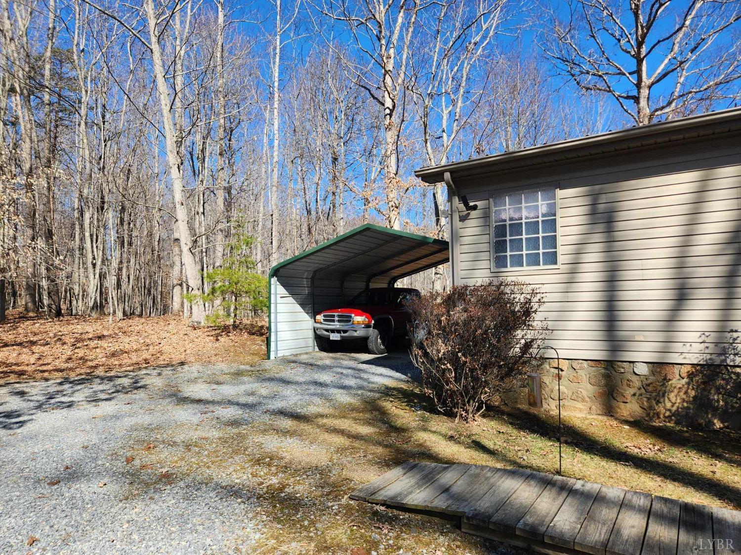 1185 Farrington Lane