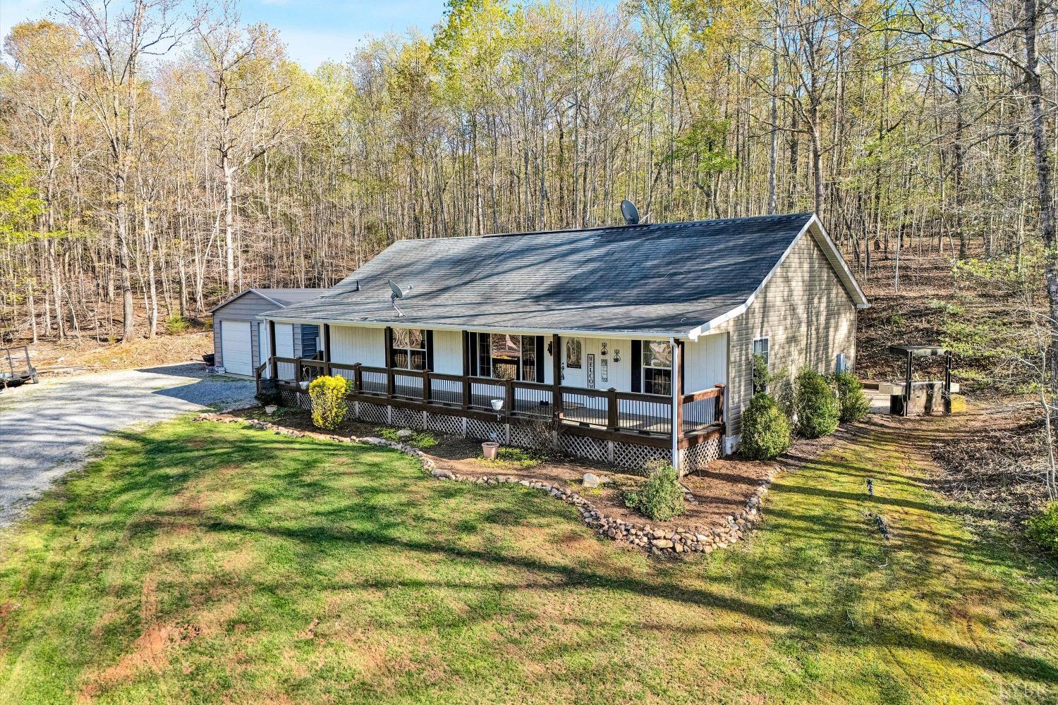 3136 Whitehouse Road