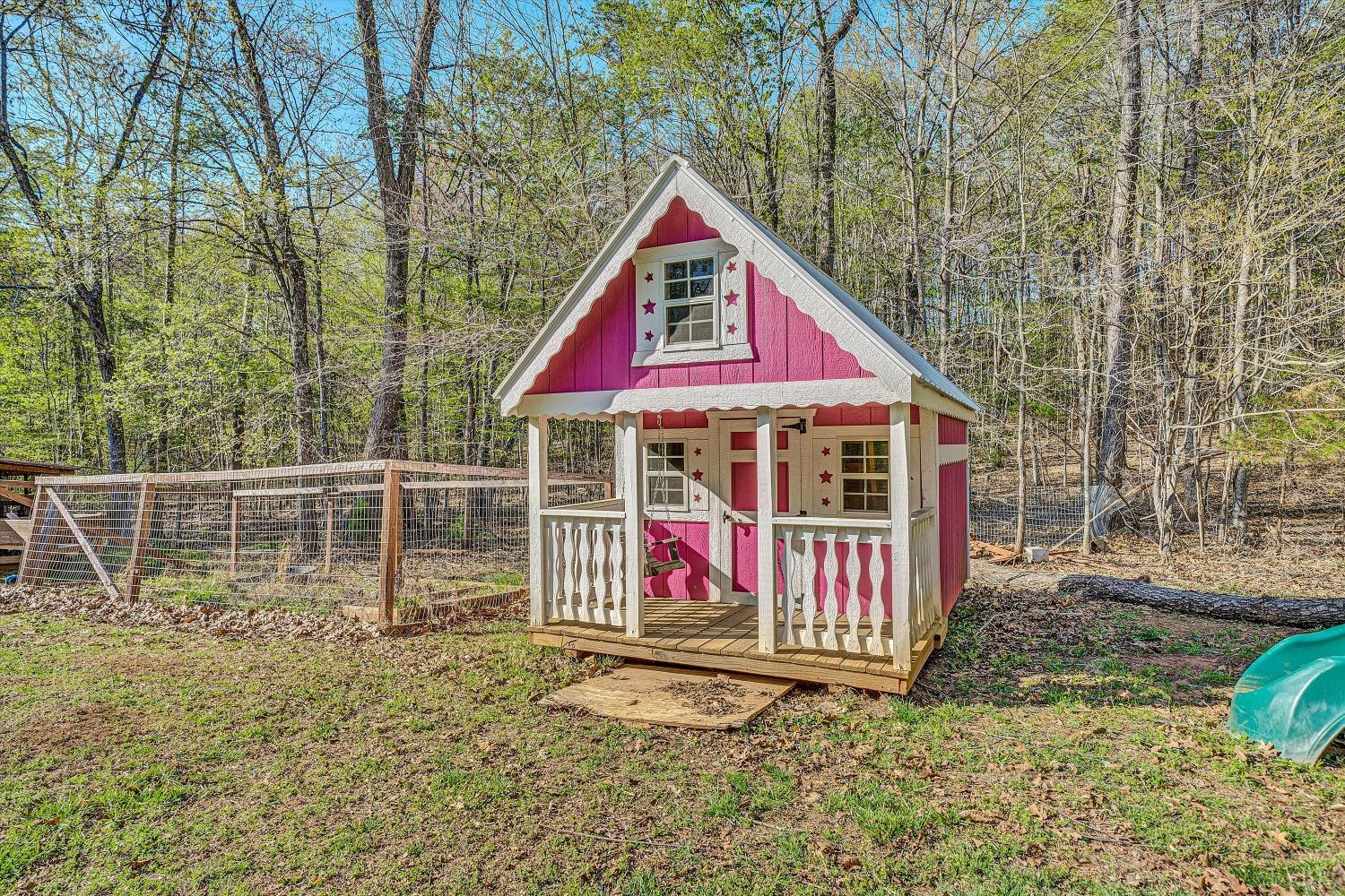 3136 Whitehouse Road