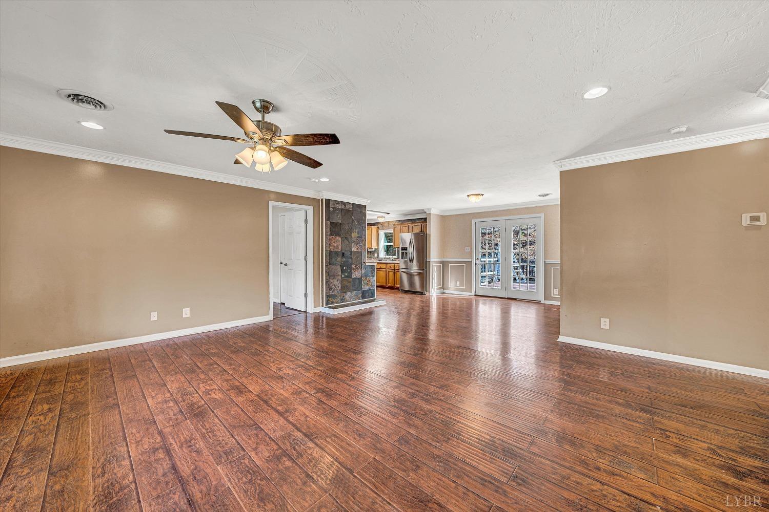 3136 Whitehouse Road