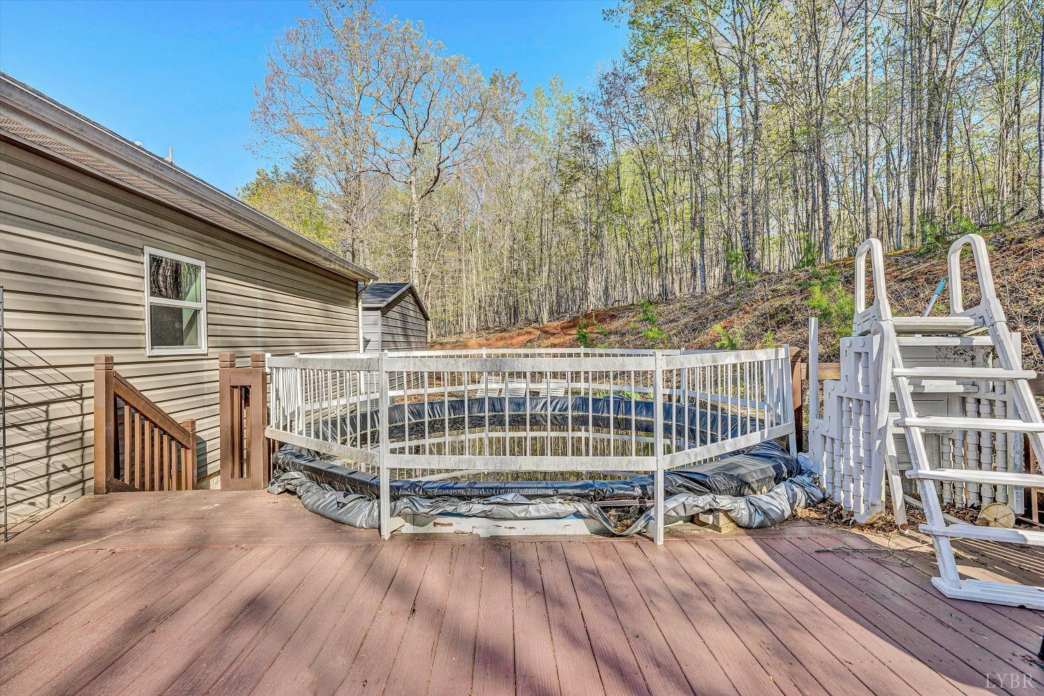 3136 Whitehouse Road