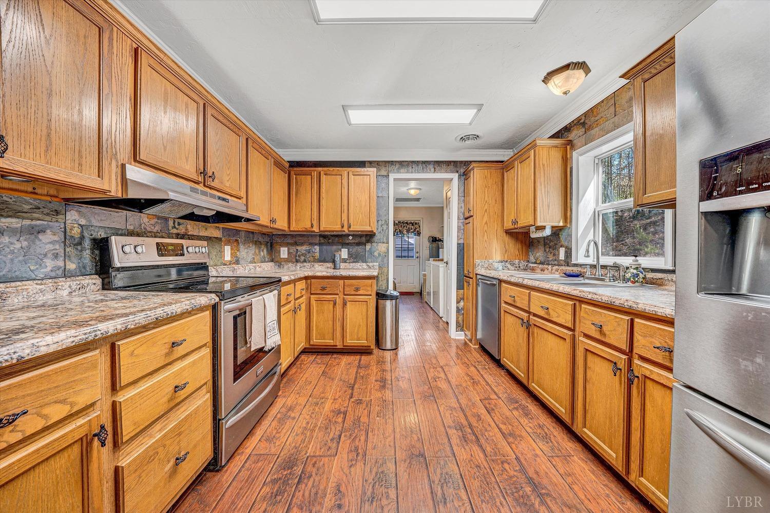 3136 Whitehouse Road