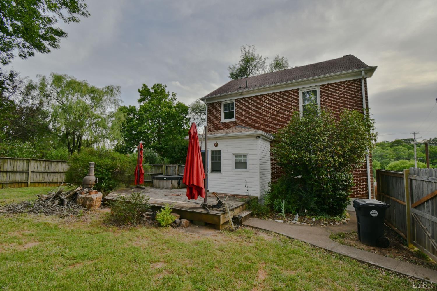 1305 Park Street