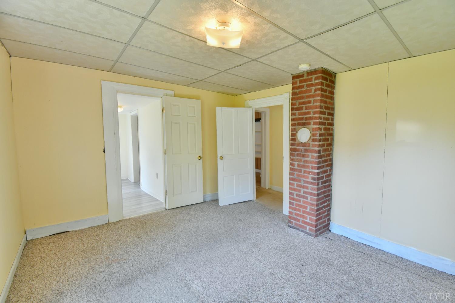 403 W King