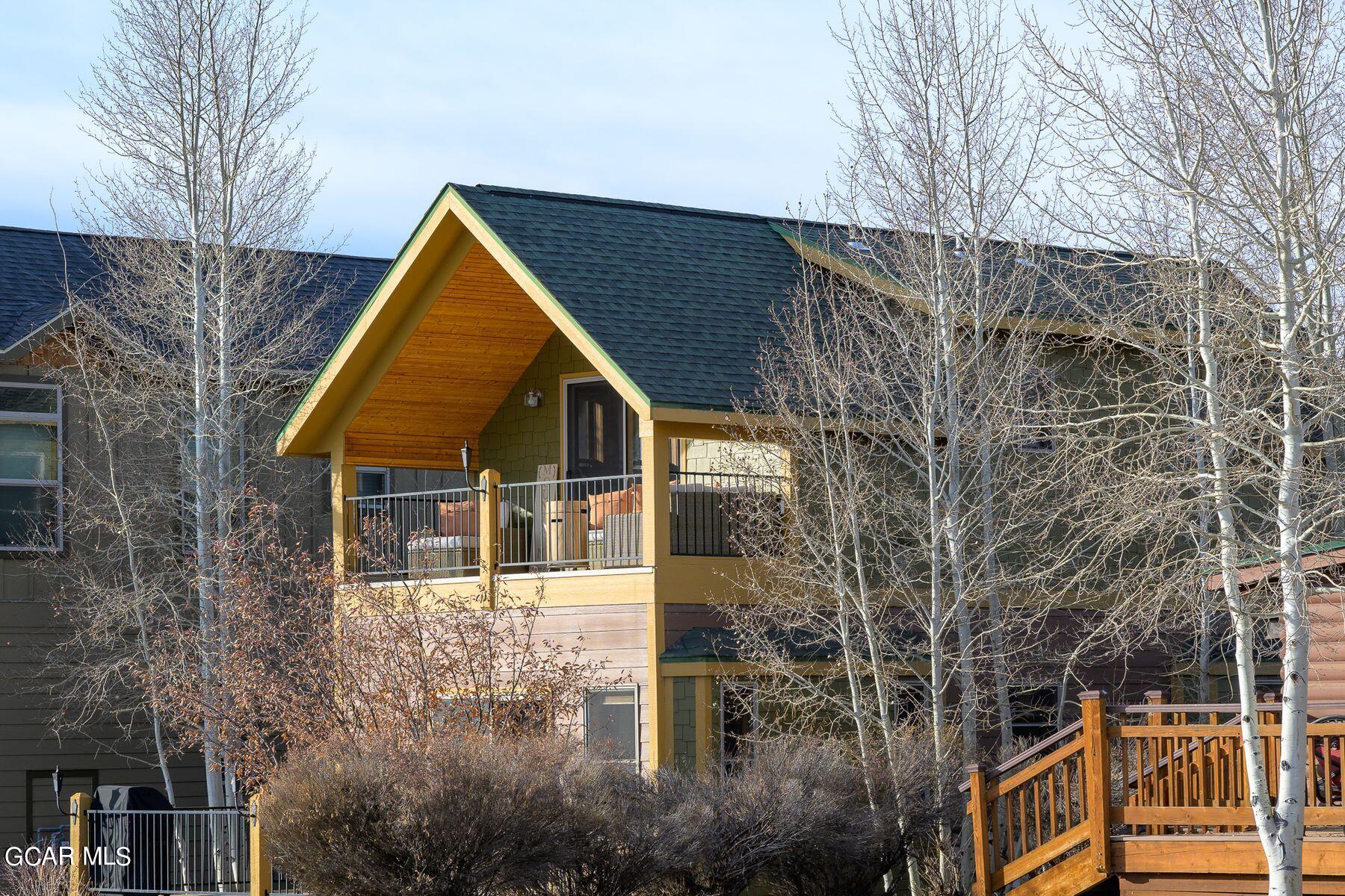 105 EDGEWATER Circle