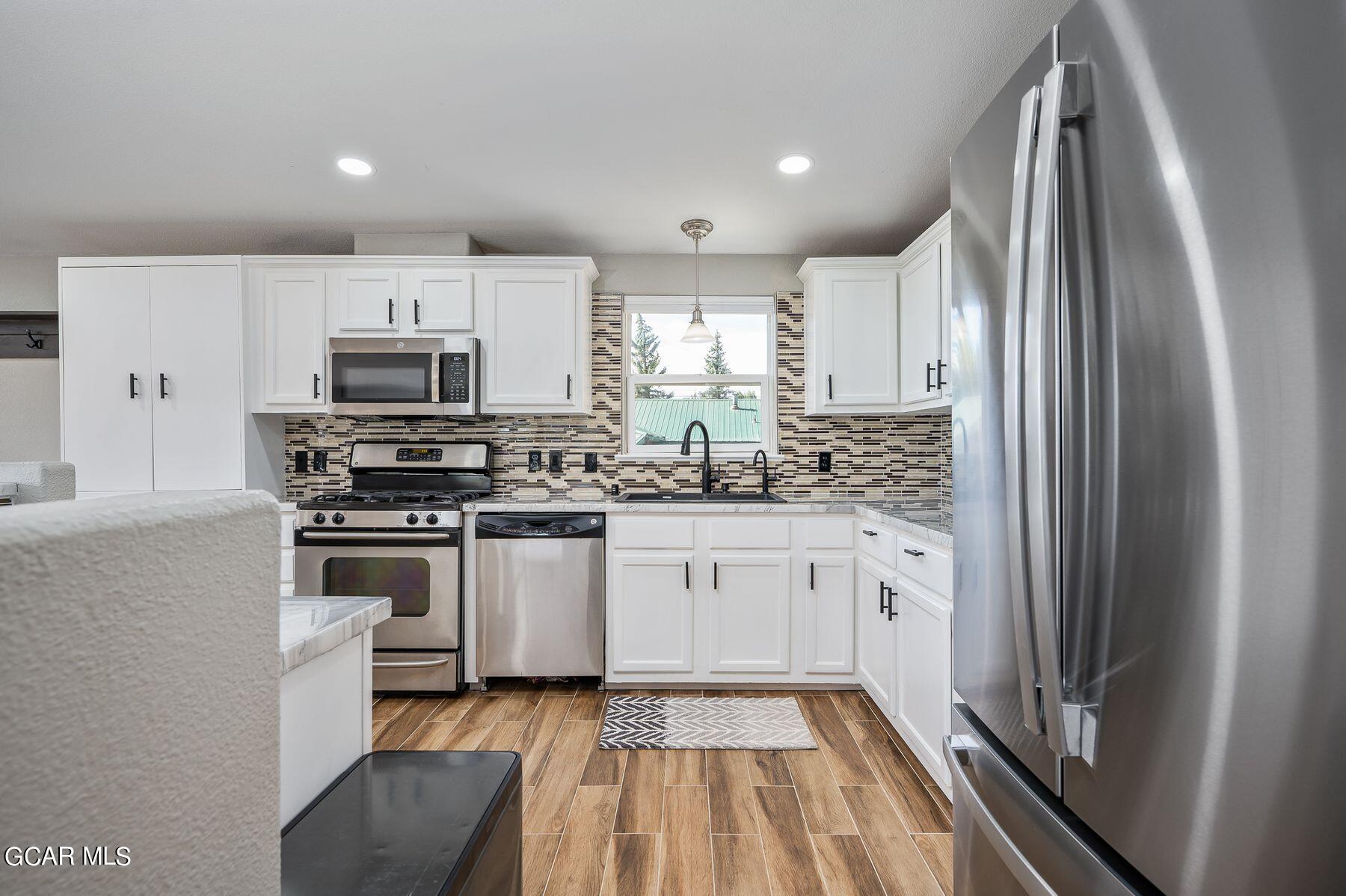 481 4TH Street