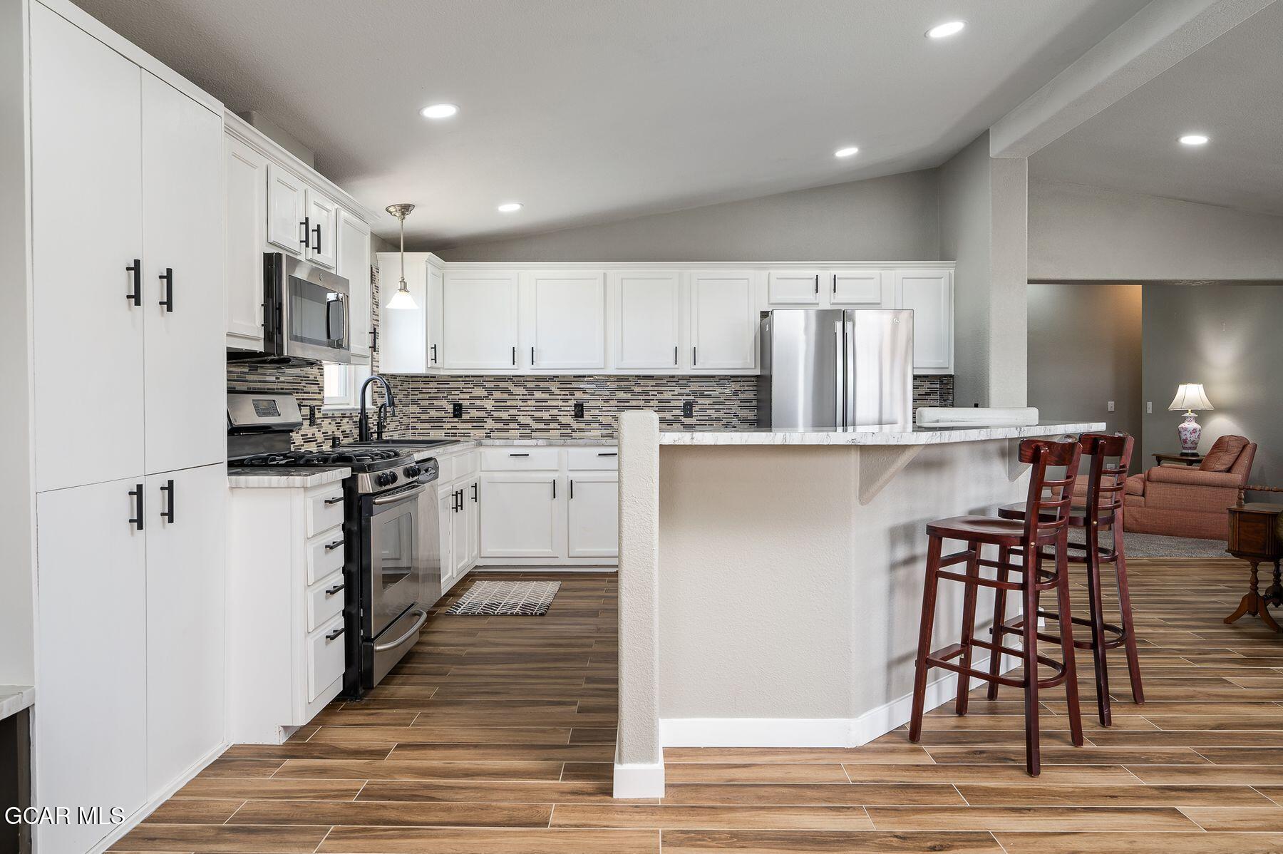 481 4TH Street