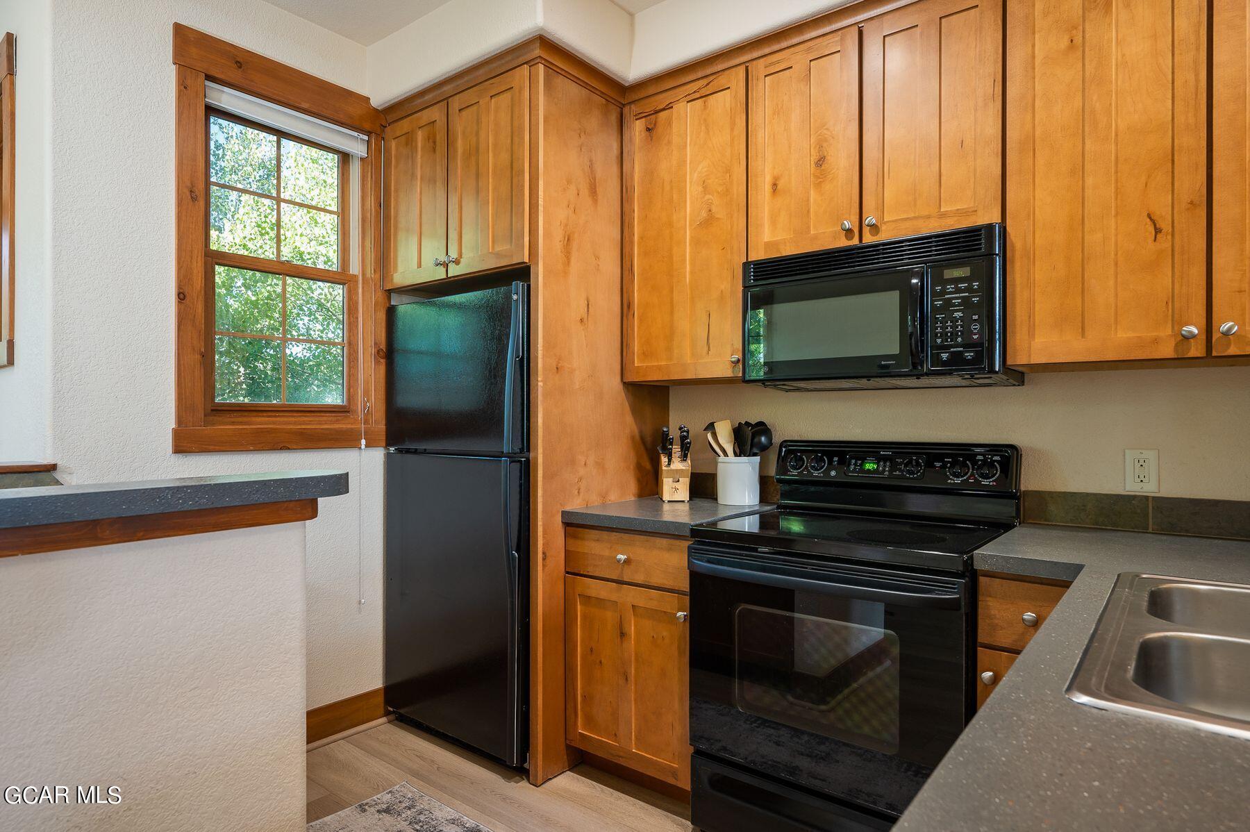3302 BLUE SKY Trail 3-302