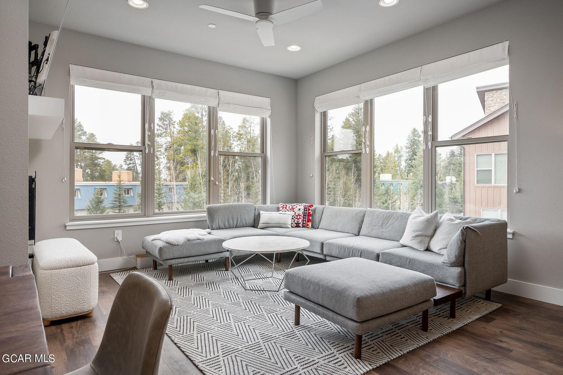117 STAGECOACH Way