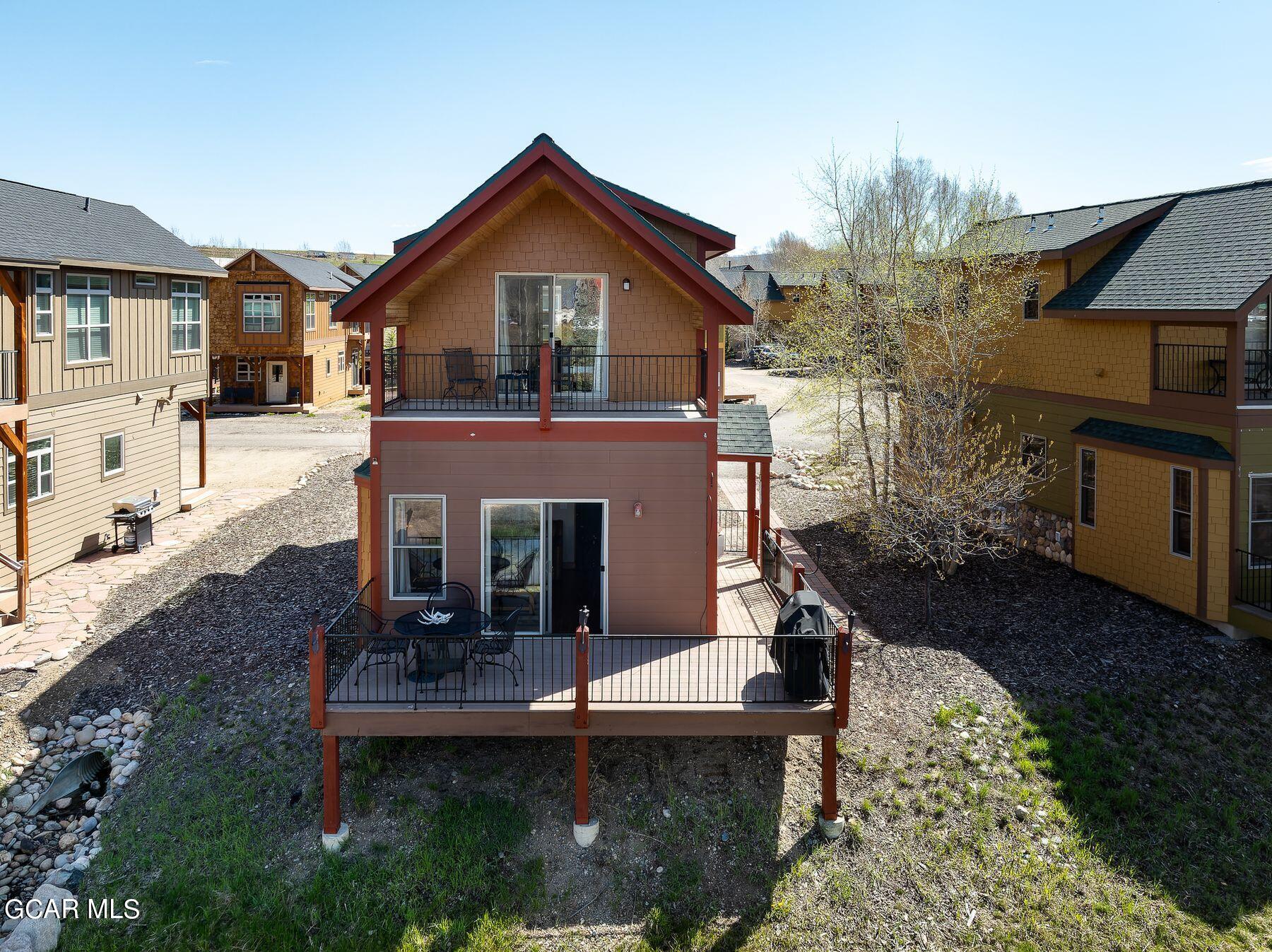 120 EDGEWATER Circle