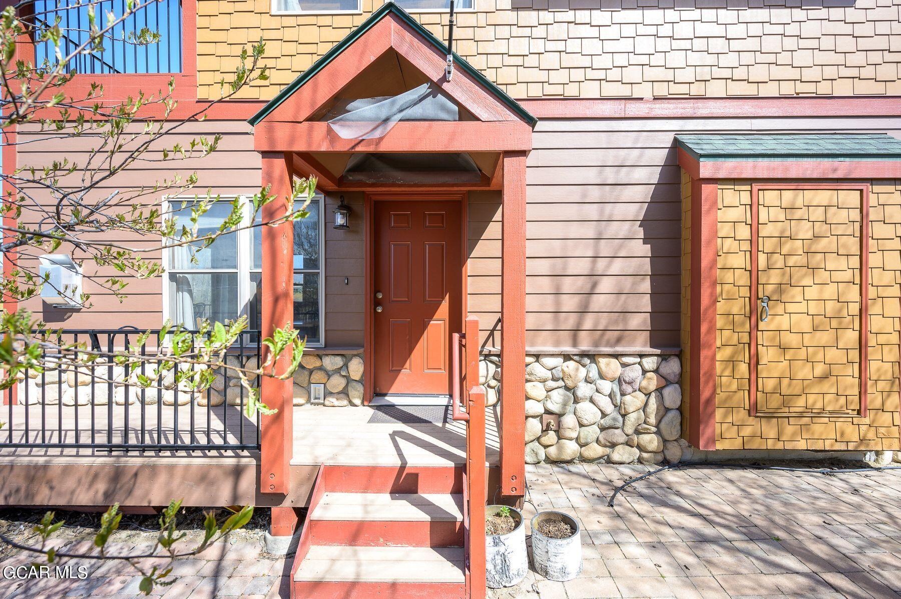 120 EDGEWATER Circle