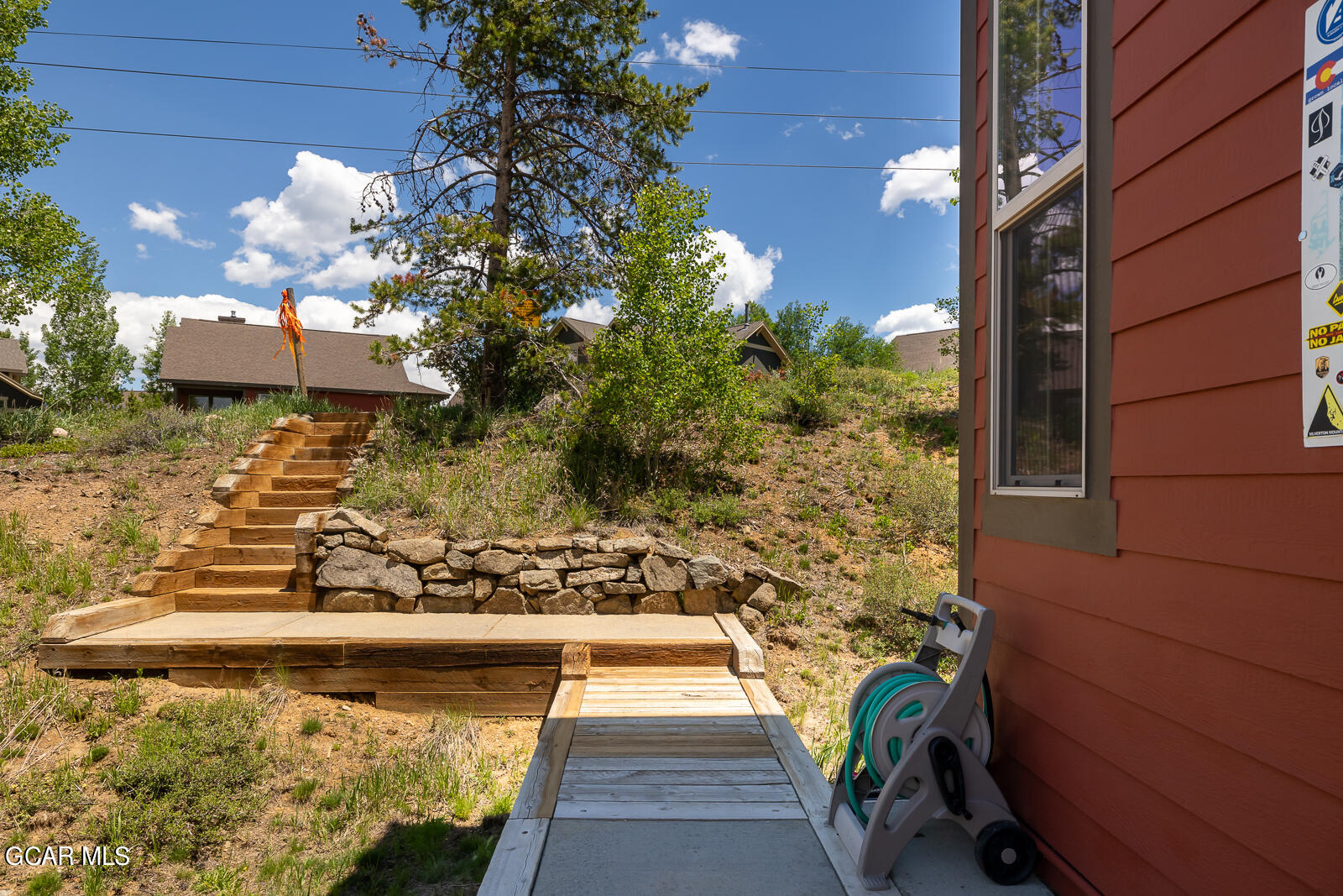 120 Summit Lift Court