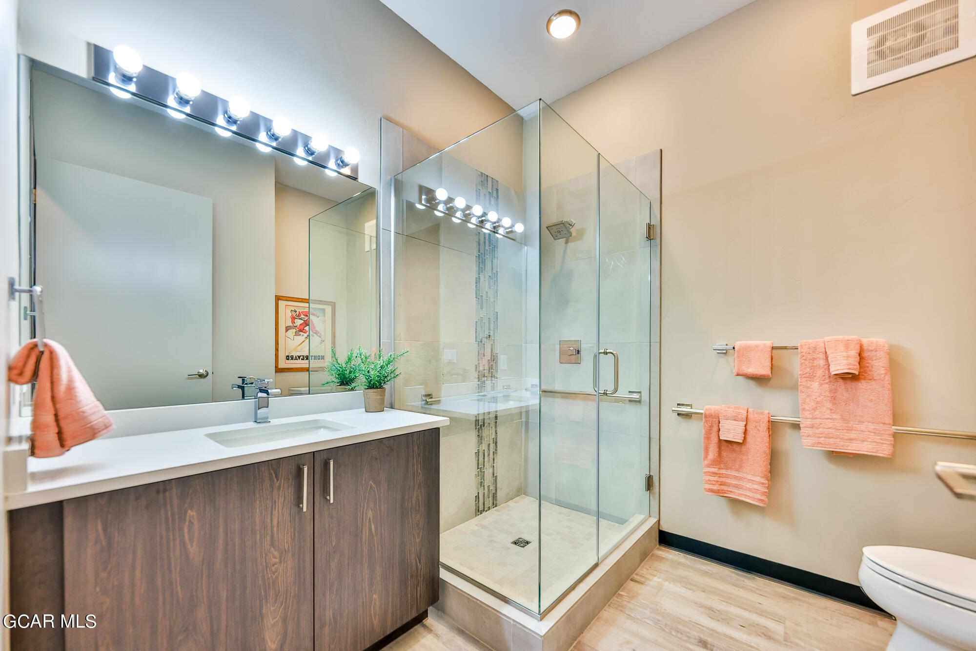 422 Iron Horse Way 301