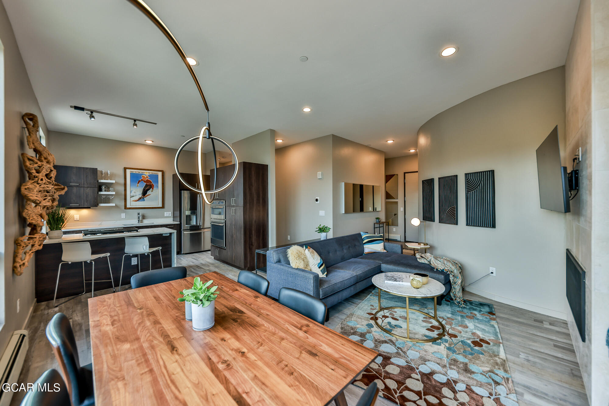 422 Iron Horse Way 301