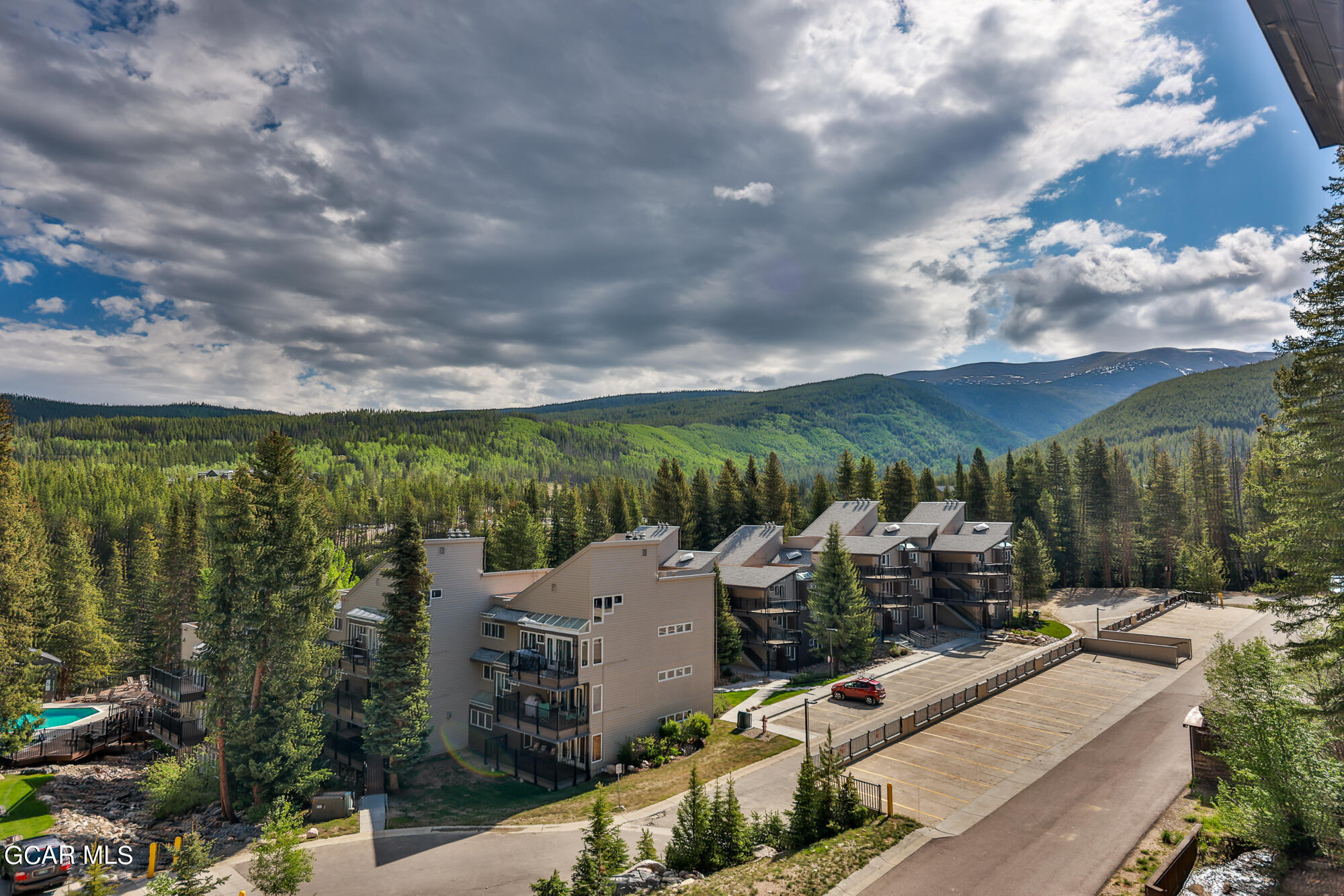 422 Iron Horse Way 301