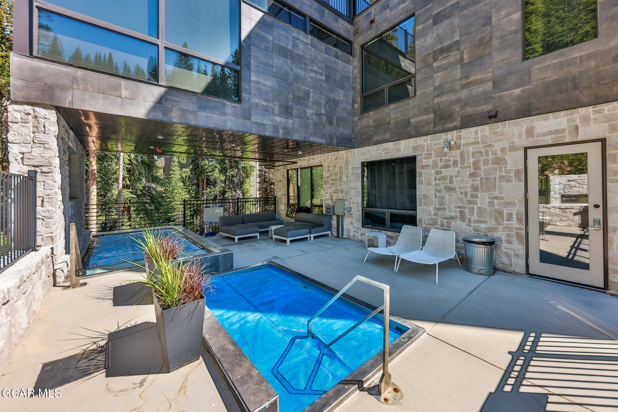 422 Iron Horse Way 301