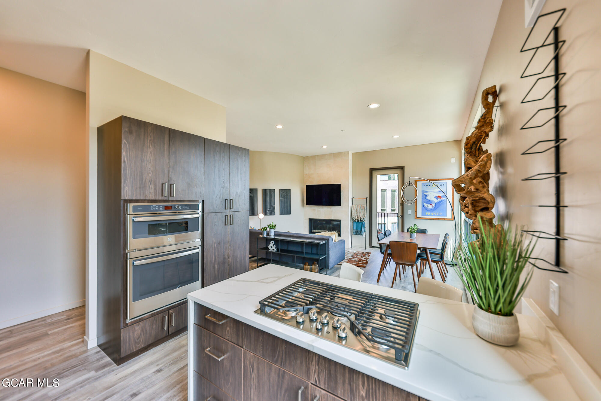 422 Iron Horse Way 301