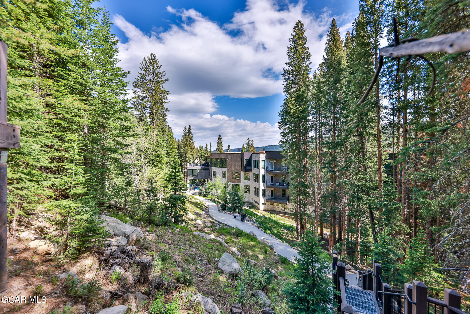 422 Iron Horse Way 301