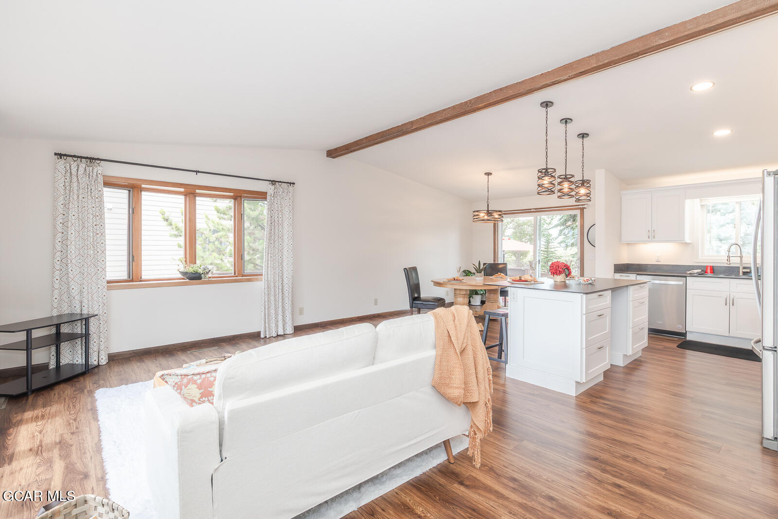 416 East Topaz Avenue