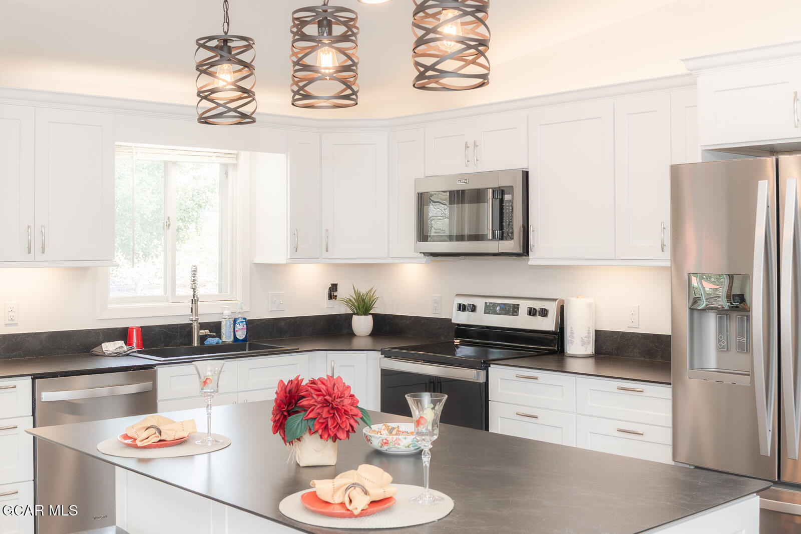 416 East Topaz Avenue