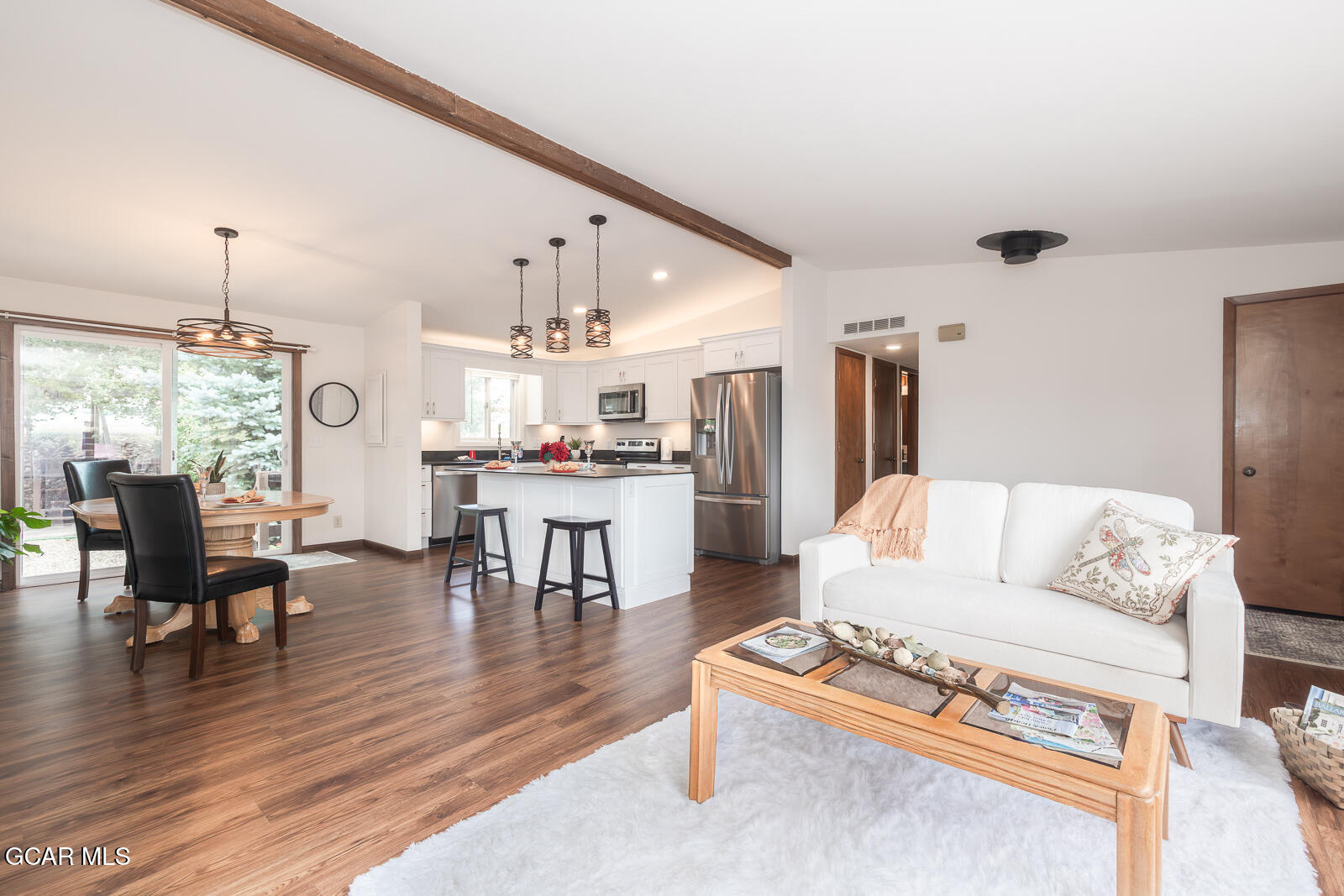 416 East Topaz Avenue