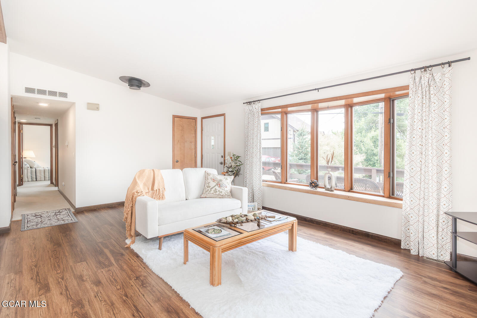 416 East Topaz Avenue