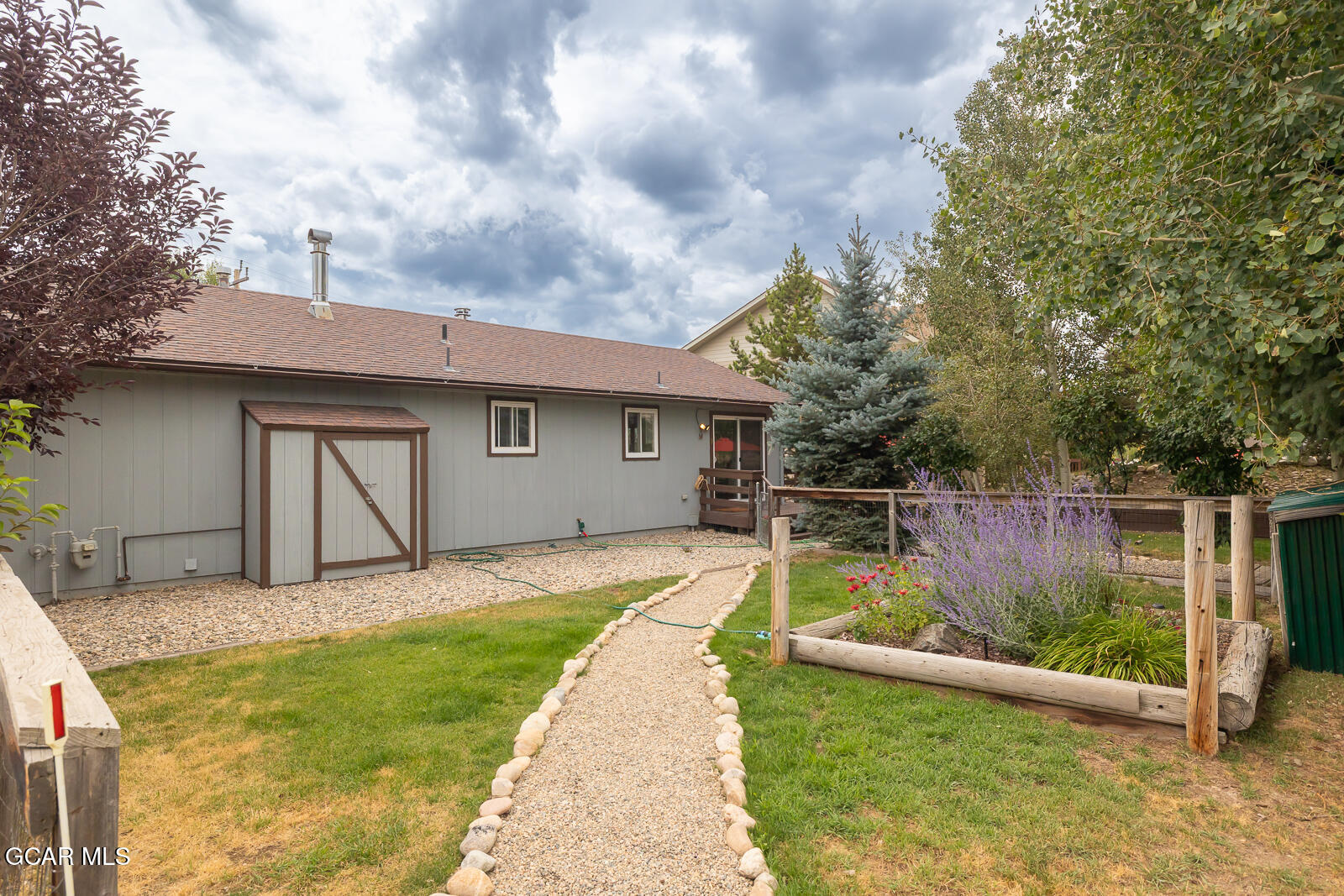 416 East Topaz Avenue