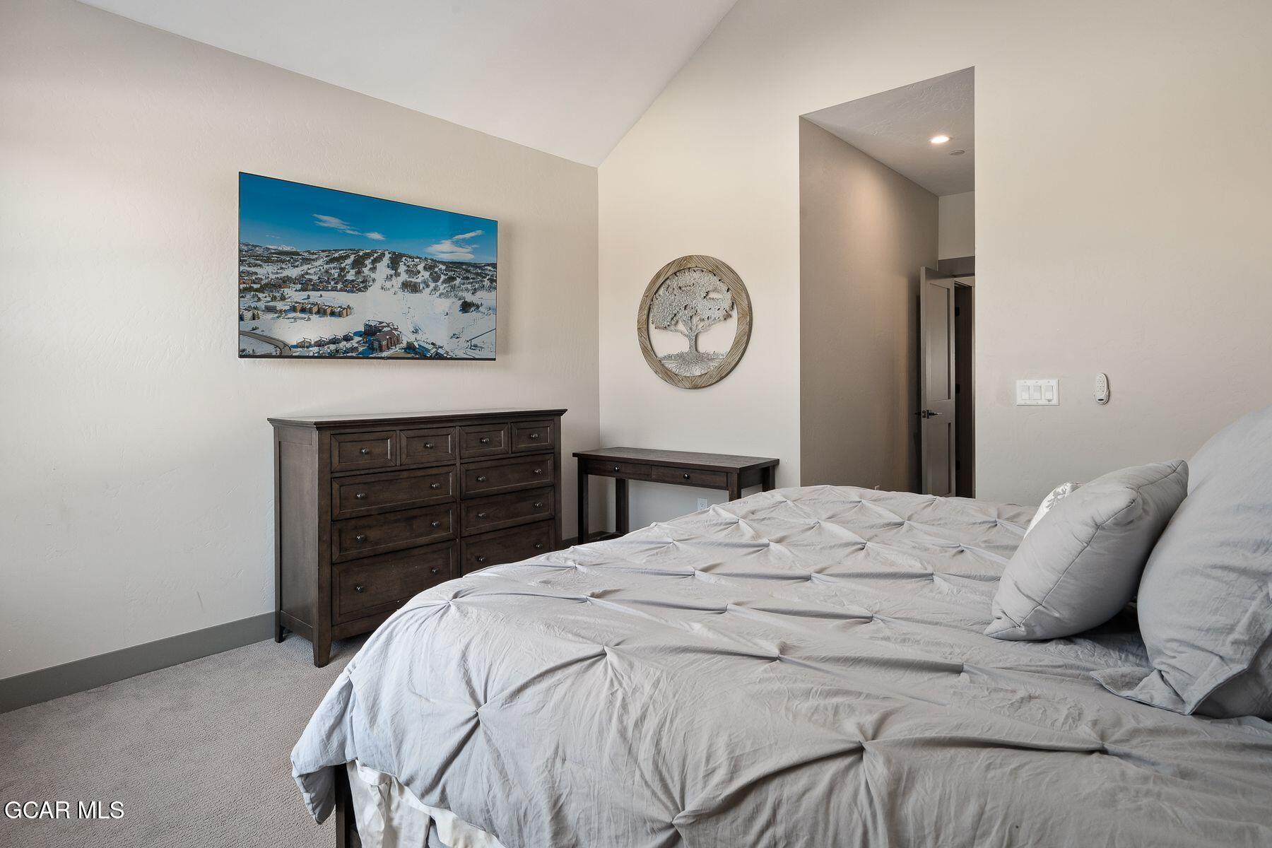 128 EAGLE RIDGE Drive